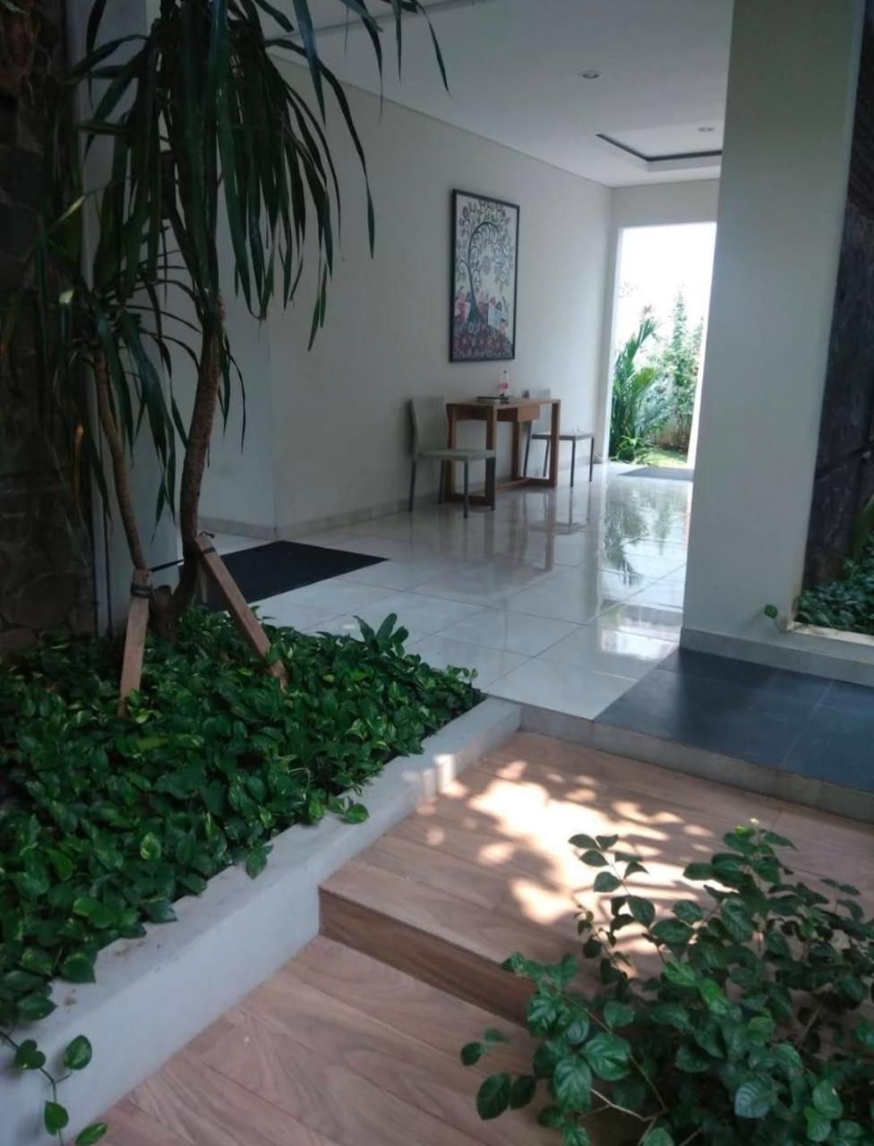 Apartment Omah Loji *