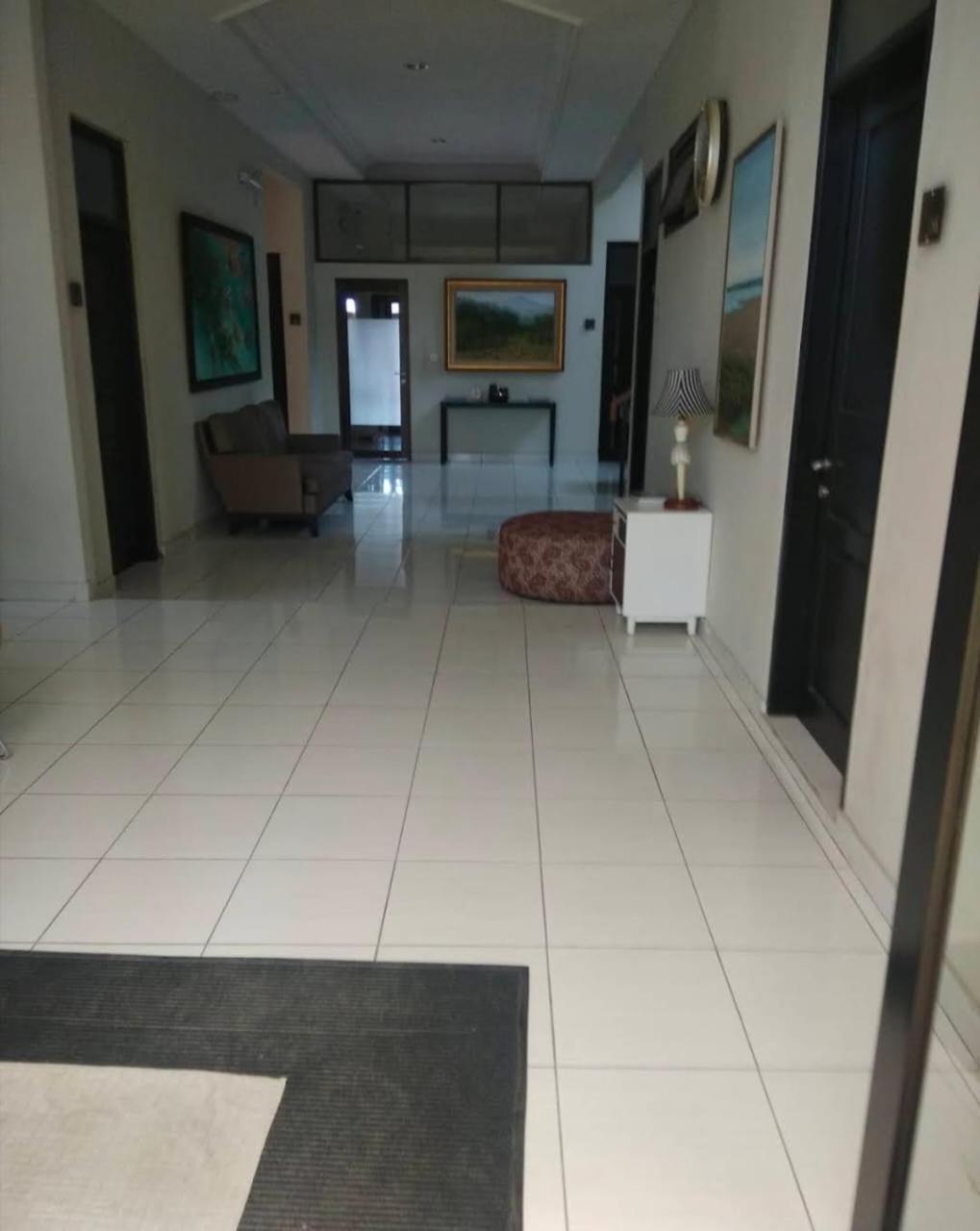 Apartment Omah Loji *