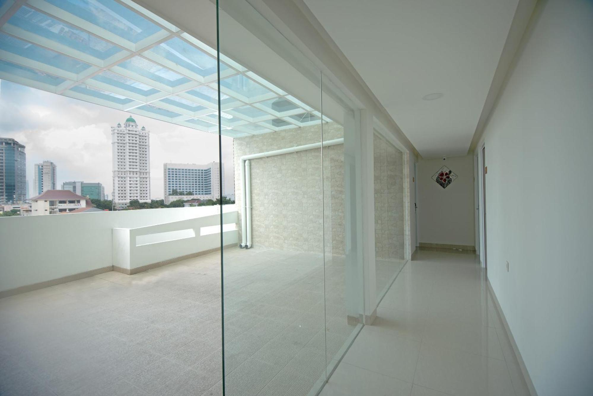 Super Oyo Flagship 101 Apple Platinum Jakarta