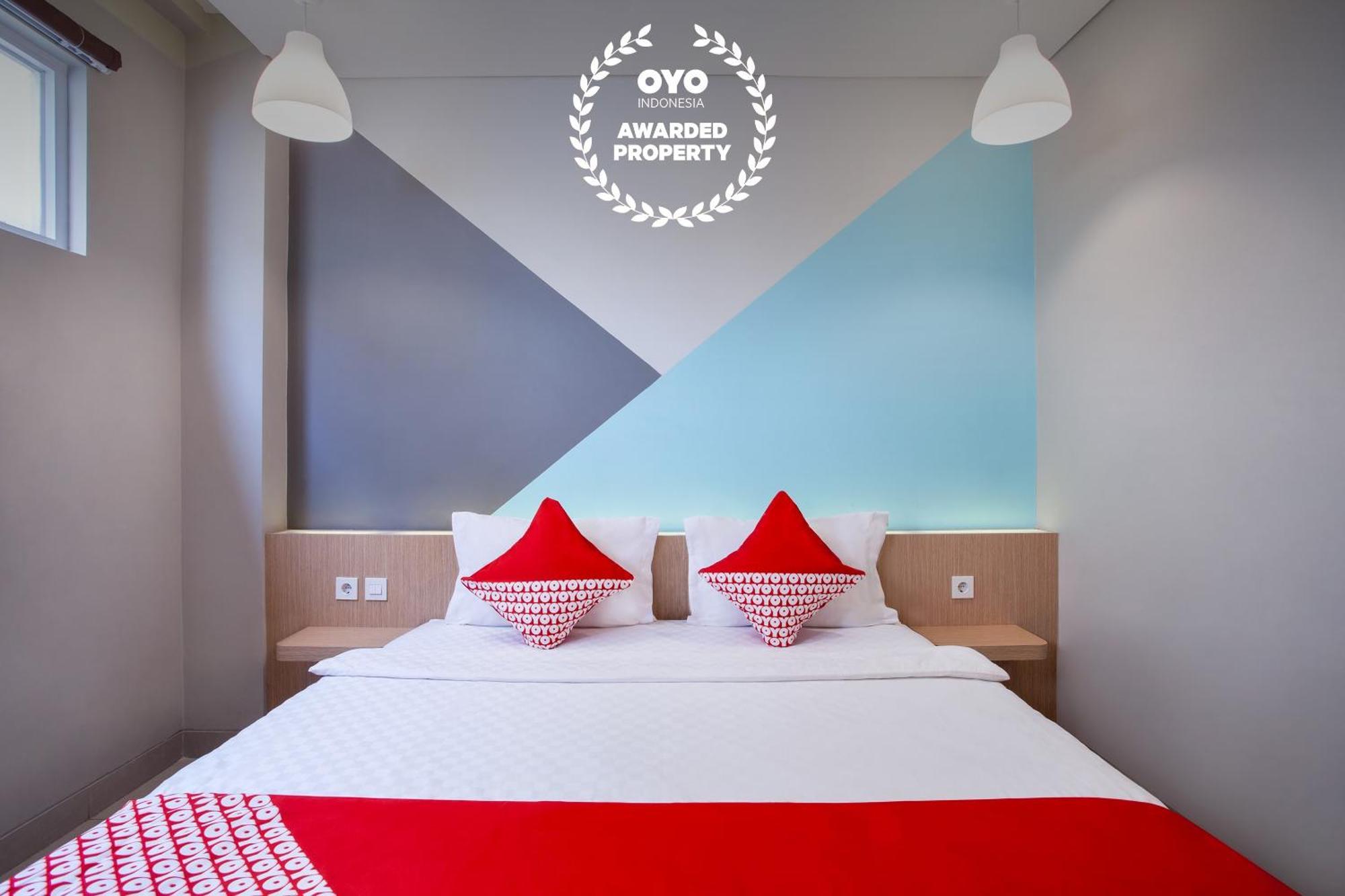 Super Oyo Flagship 101 Apple Platinum Hotel