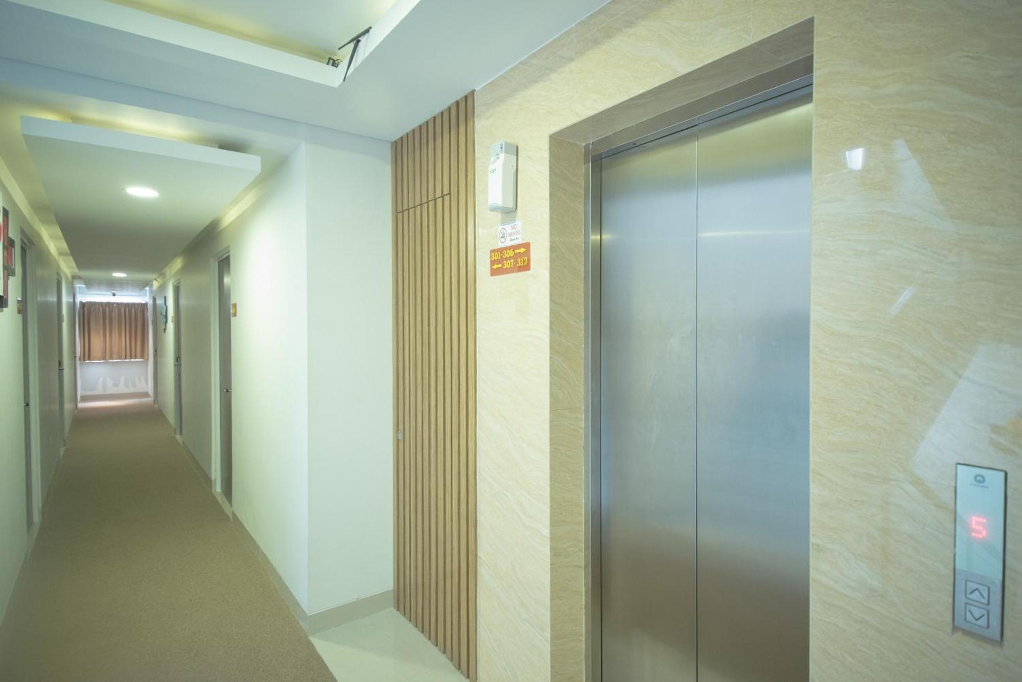 Hotel Super Oyo Flagship 101 Apple Platinum 3*