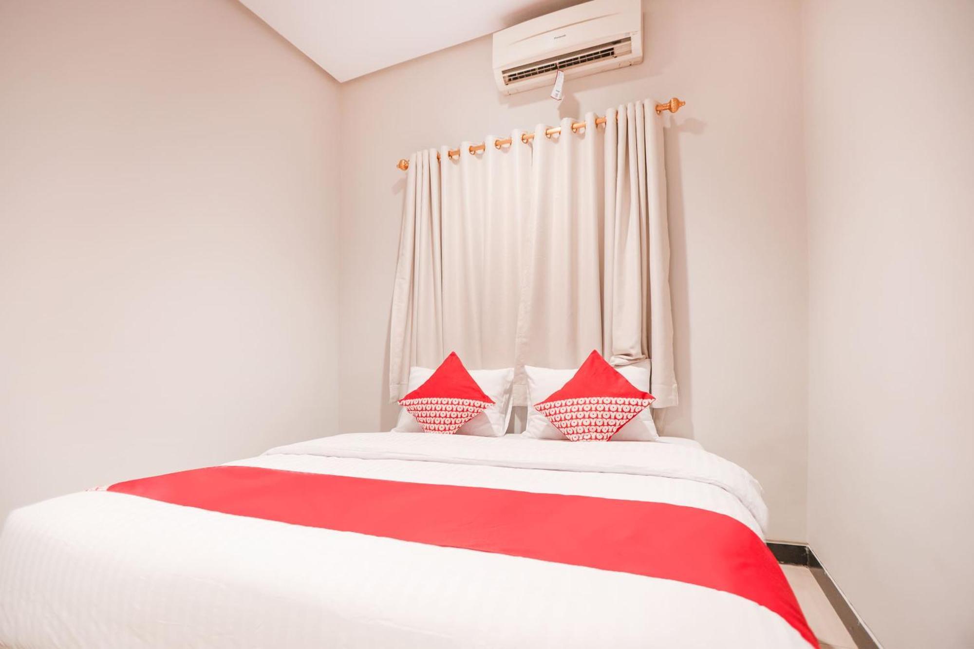 Hotel Oyo 148 Cempaka Place 2*