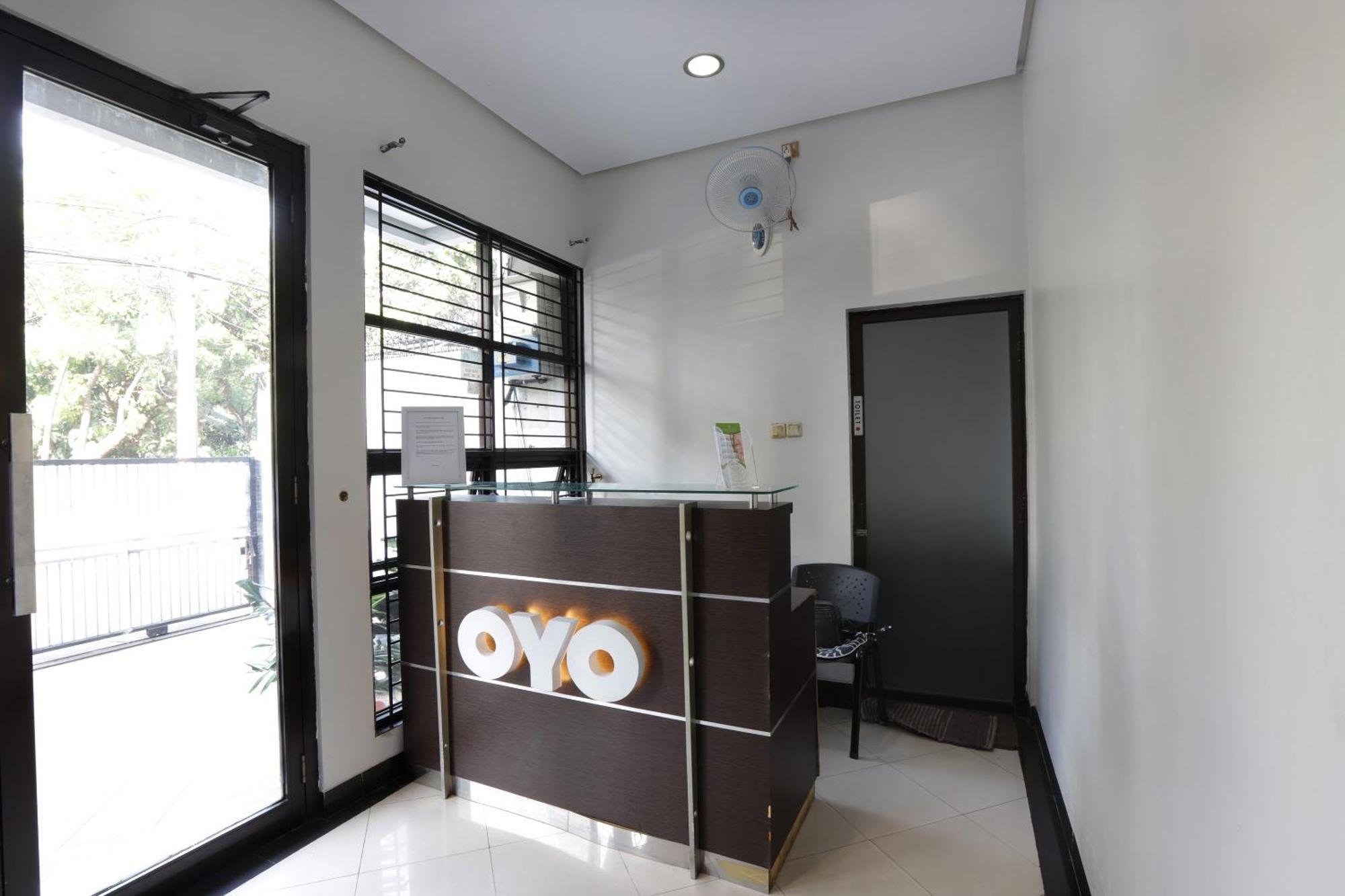 Oyo 148 Cempaka Place 2*