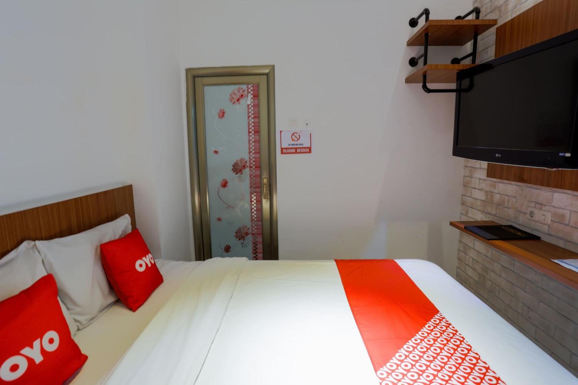 Hotel Super Oyo 3109 Point 2*