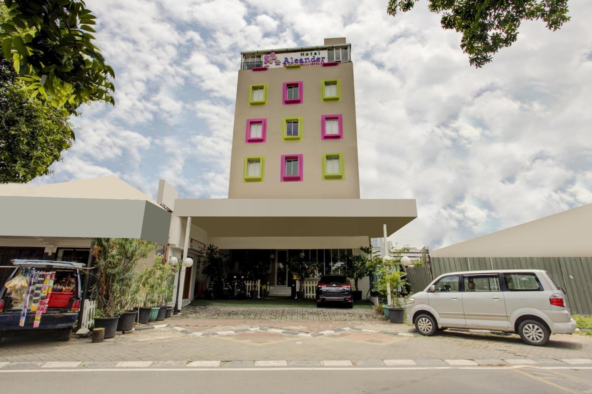 Collection O Gambir Near Masjid Istiqlal Formerly Aleander Hotel Jakarta