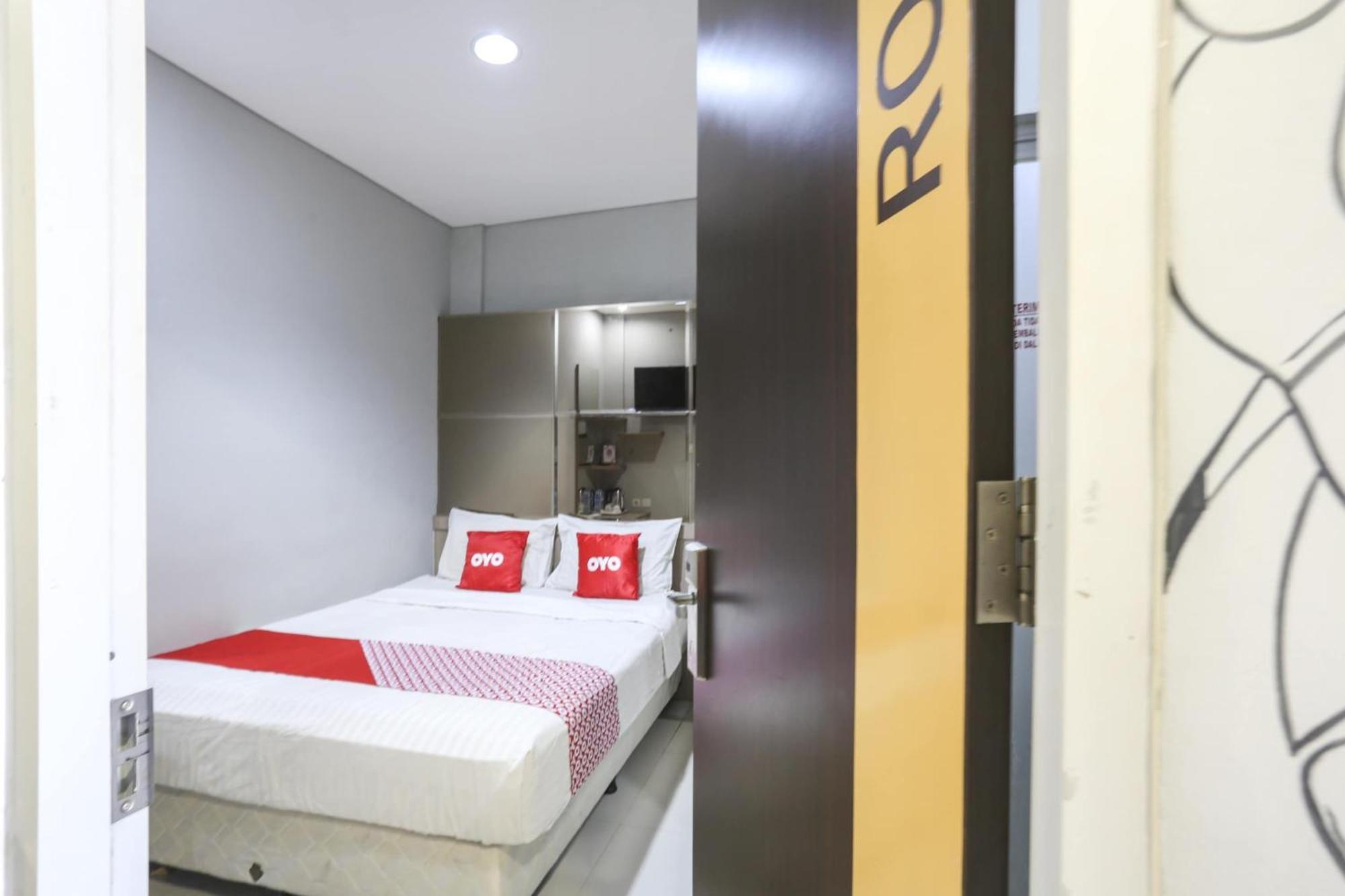 Super Oyo Capital O 90056 Kebon Kacang 9 Hotel Jakarta
