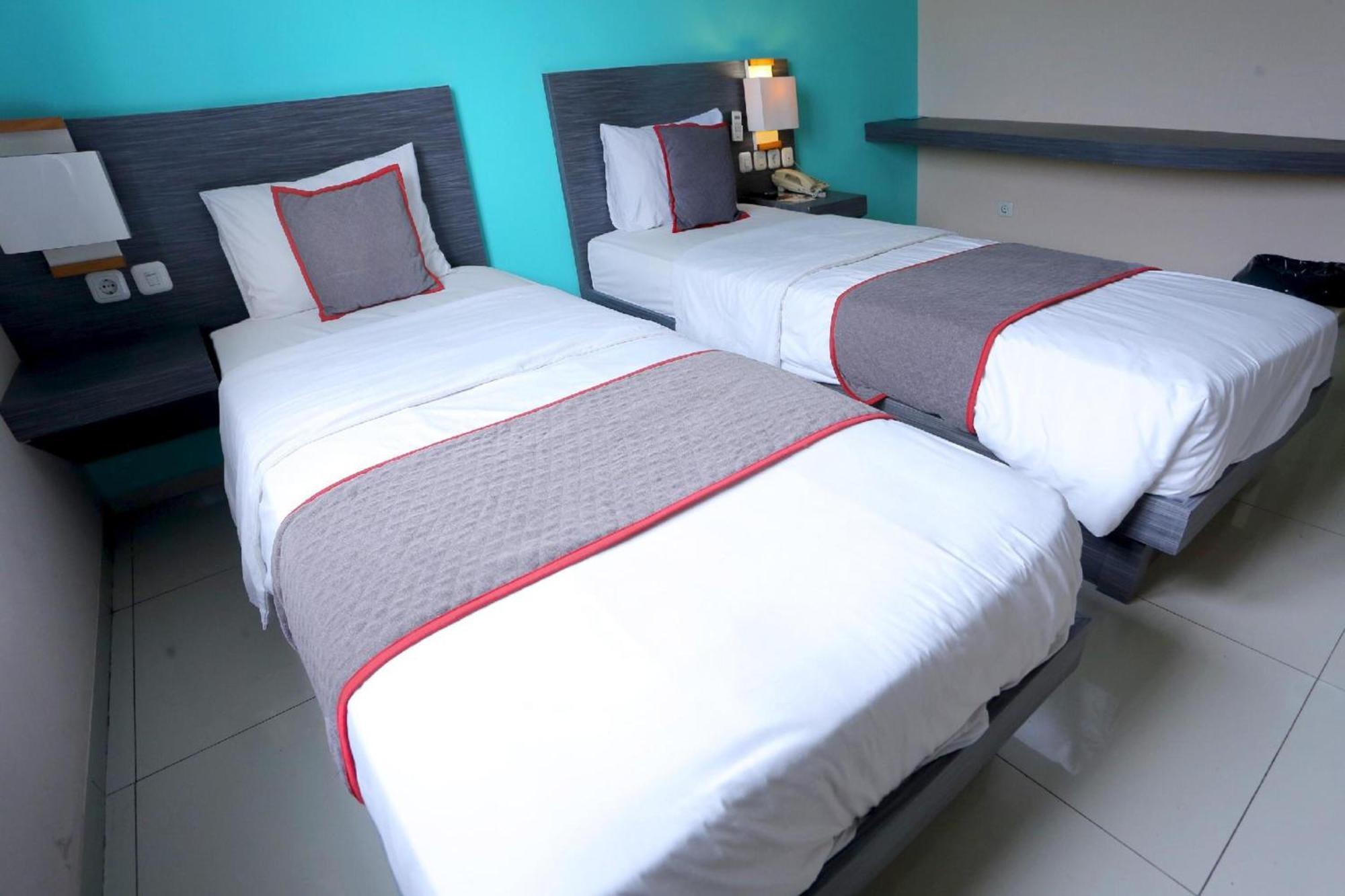 Super Oyo Townhouse Oak Fiducia Gede 3*