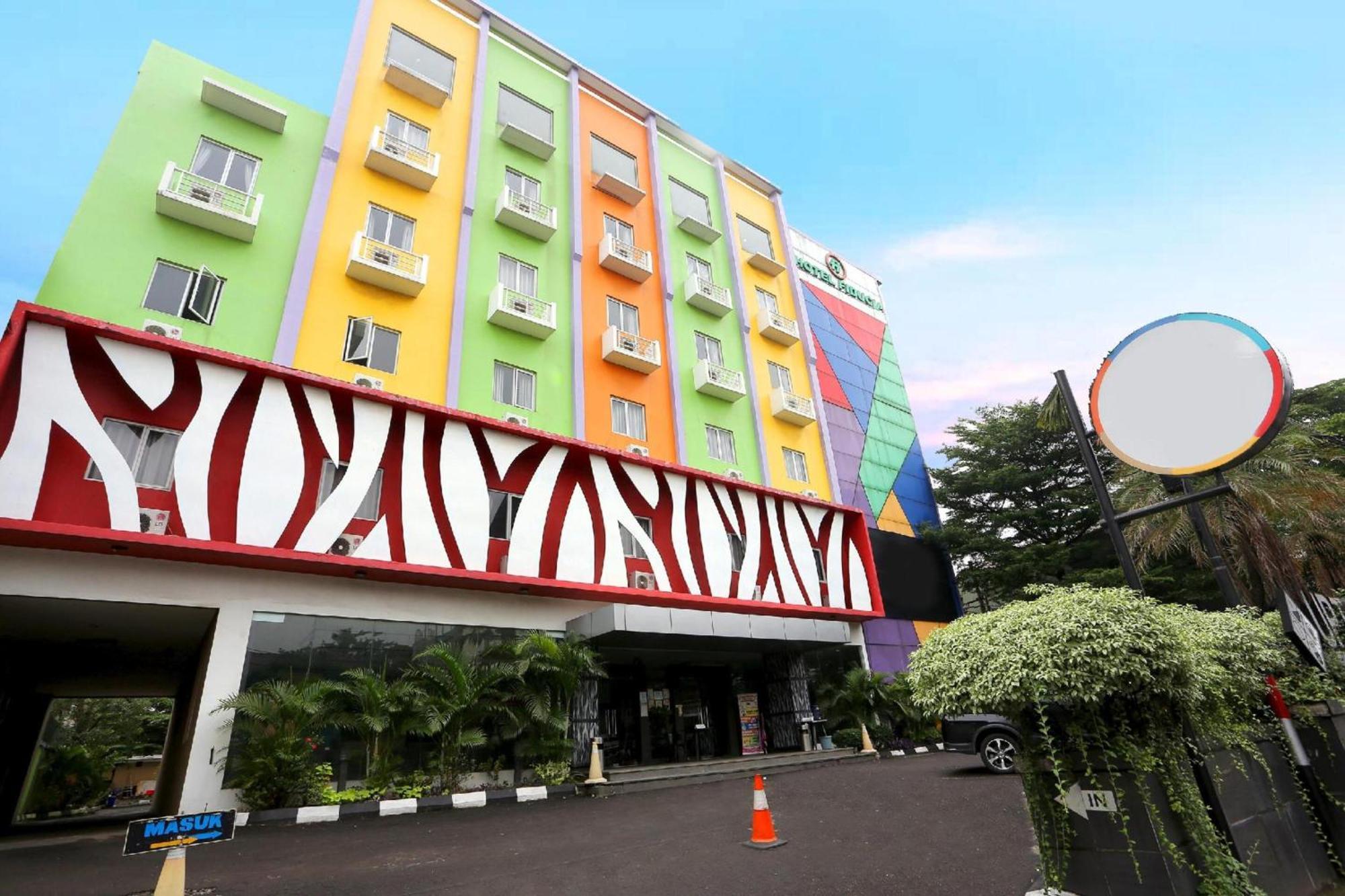 Hotel Super Oyo Townhouse Oak Fiducia Gede 3*