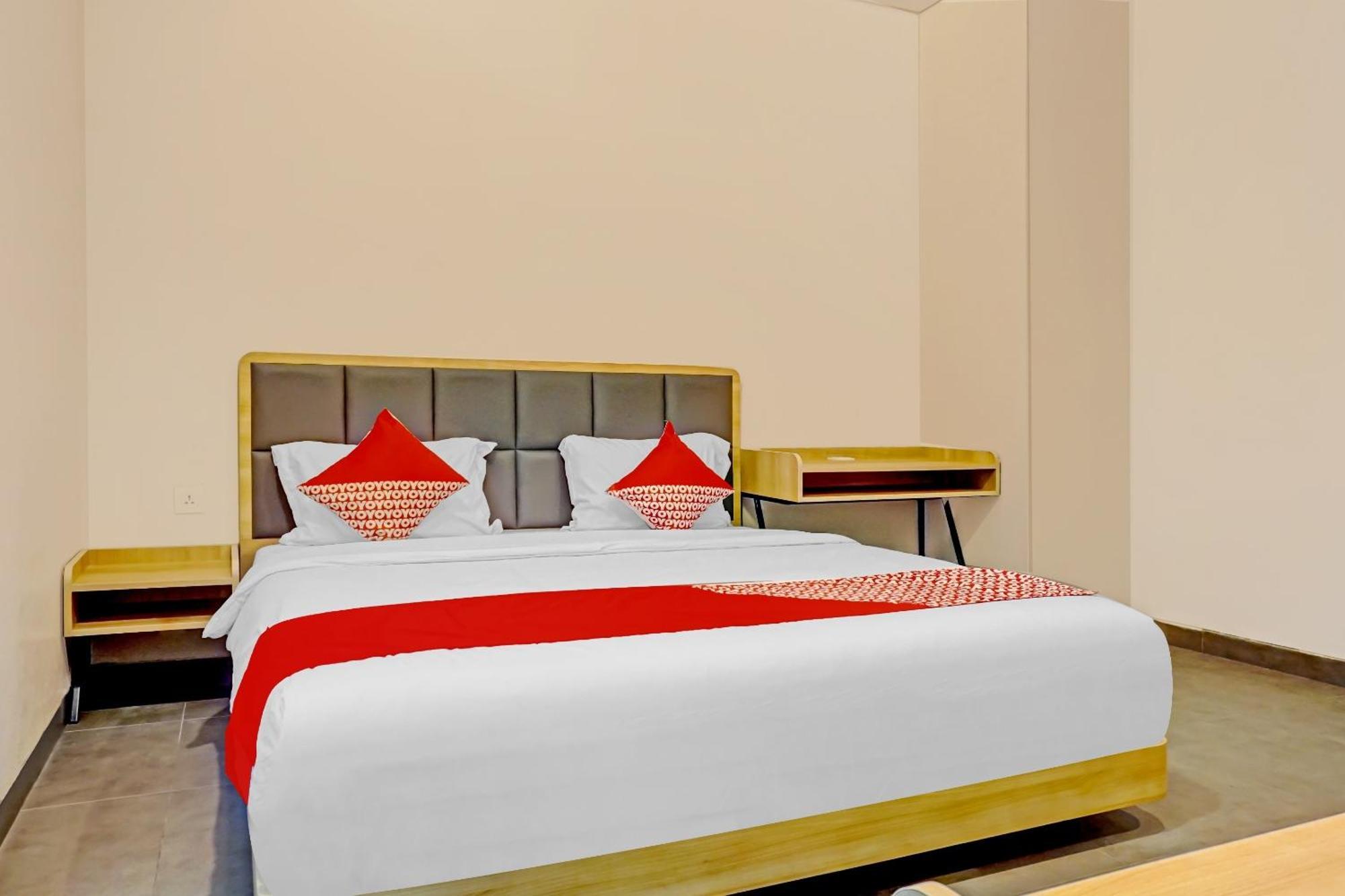 Super Oyo Capital O 90635 Tango Juliet Hotel 3*