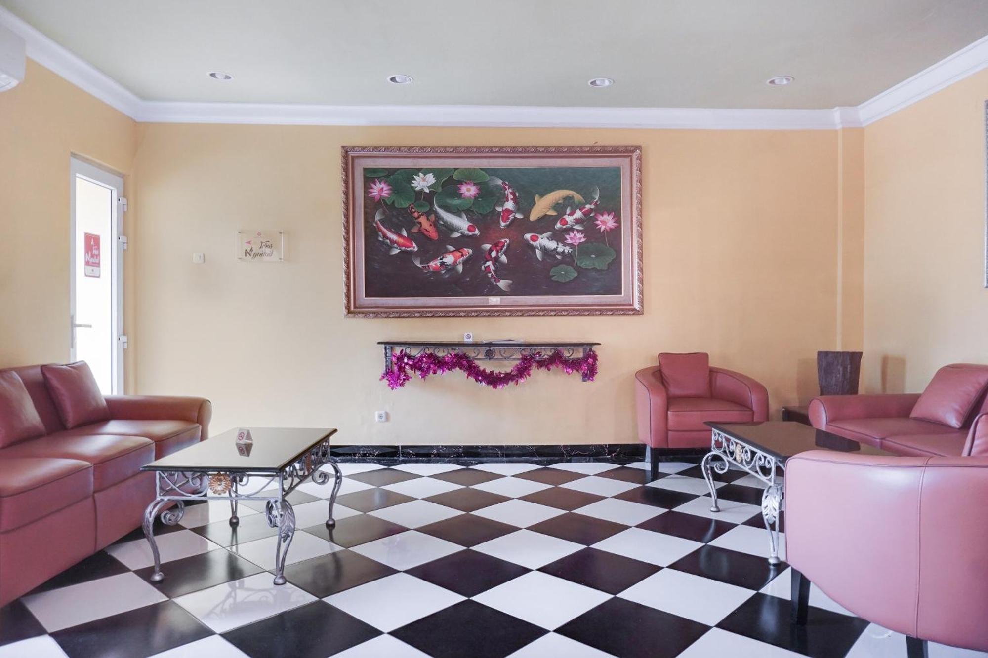 Hotel Super Oyo Townhouse Oak Bi Executive