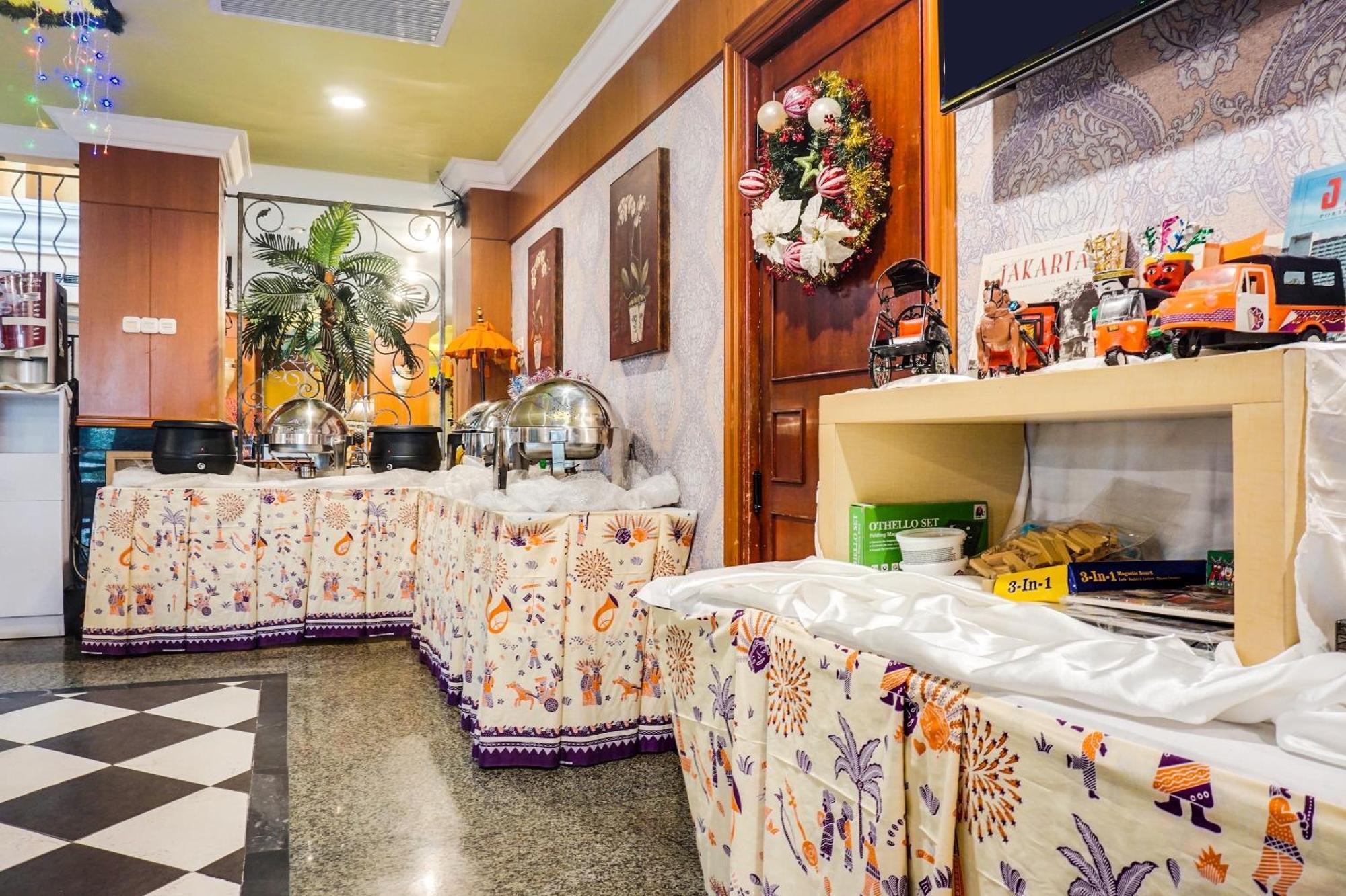 Super Oyo Townhouse Oak Bi Executive Hotel 2*