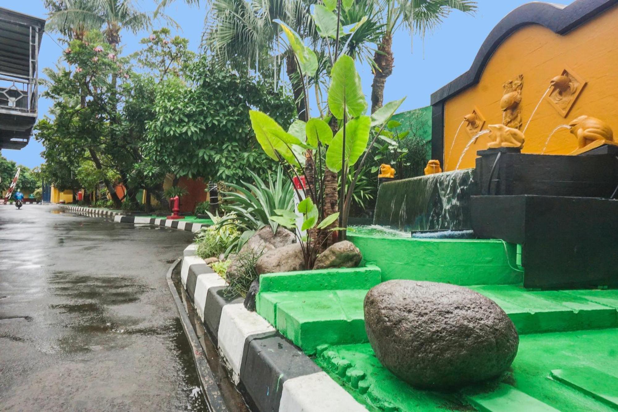 Hotel Super Oyo Townhouse Oak Bi Executive 2*