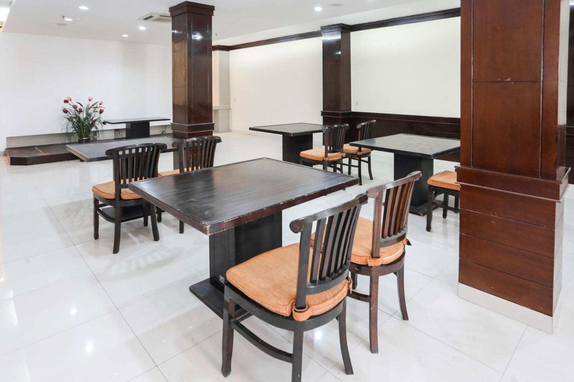 Townhouse Oak J&b Gunung Sahari Hotel Jacarta