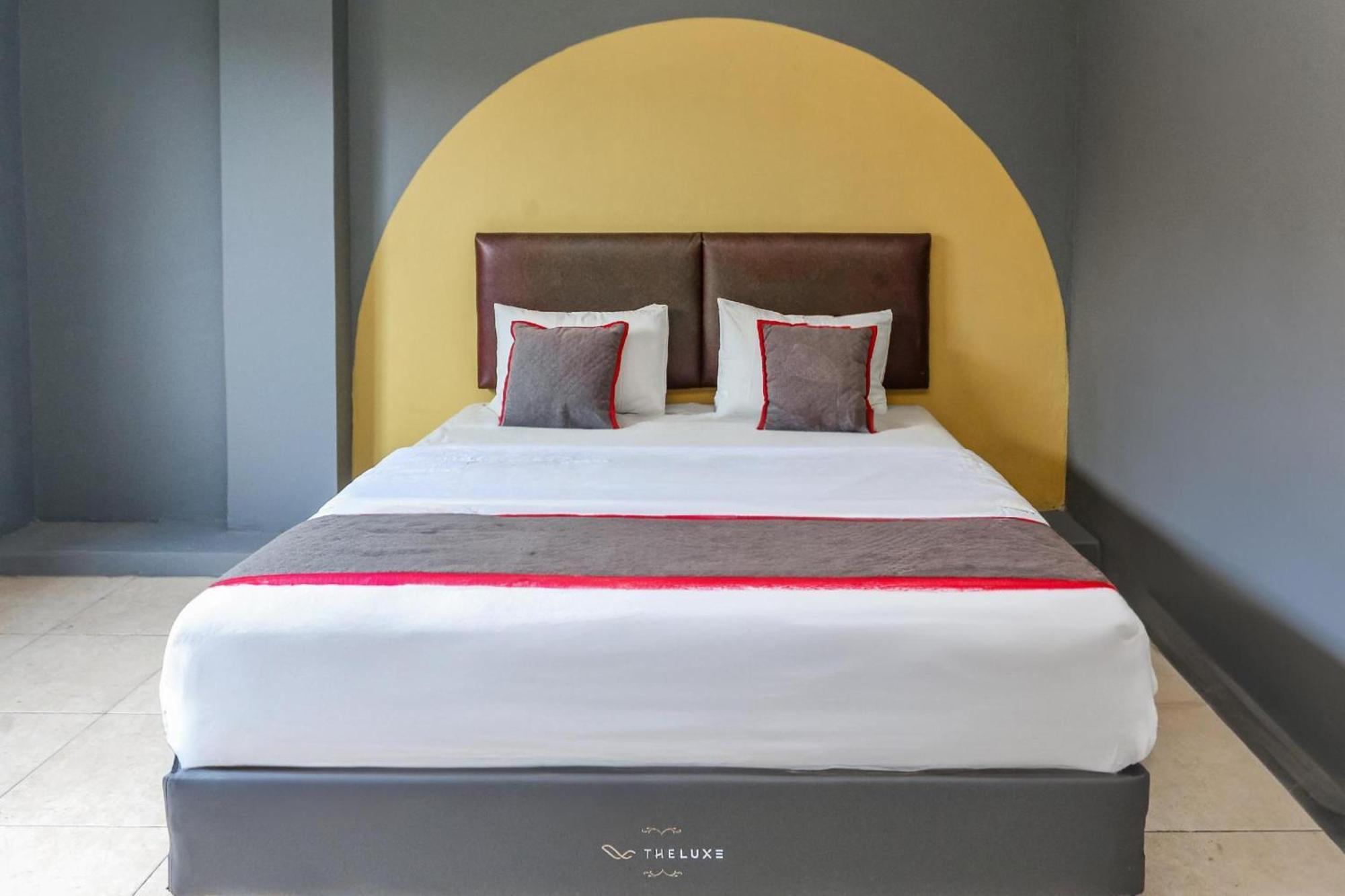 Hotel Collection O Tanah Abang Near Stasiun Tanah Abang Formerly Bimo Slipi 4*