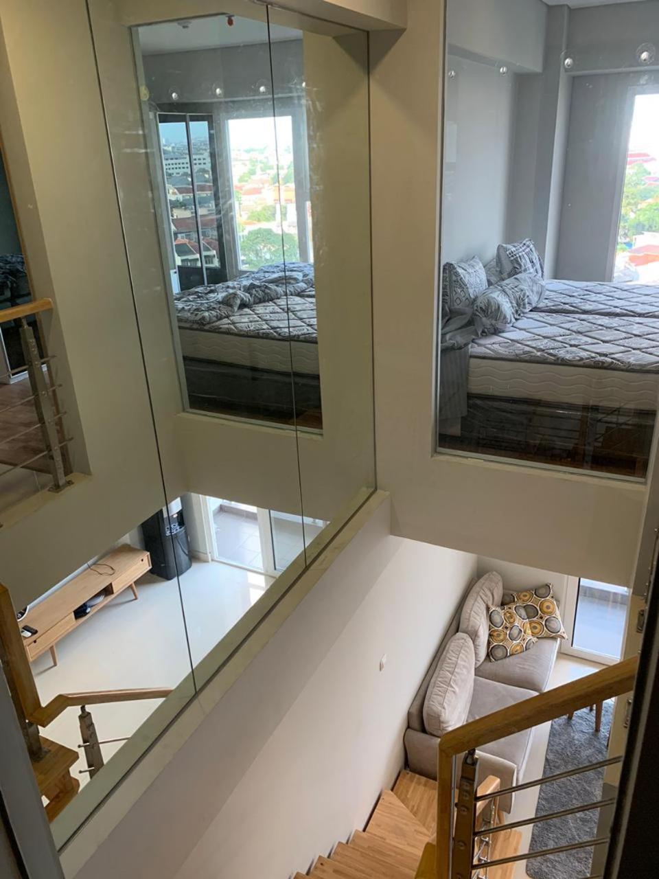 Apartment Sewa Maqna Meruya Kebon Jeruk Puri Indah Loft *