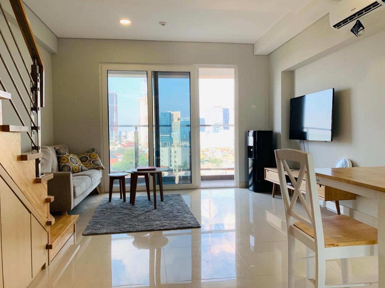 Sewa Maqna Meruya Kebon Jeruk Puri Indah Loft Apartment