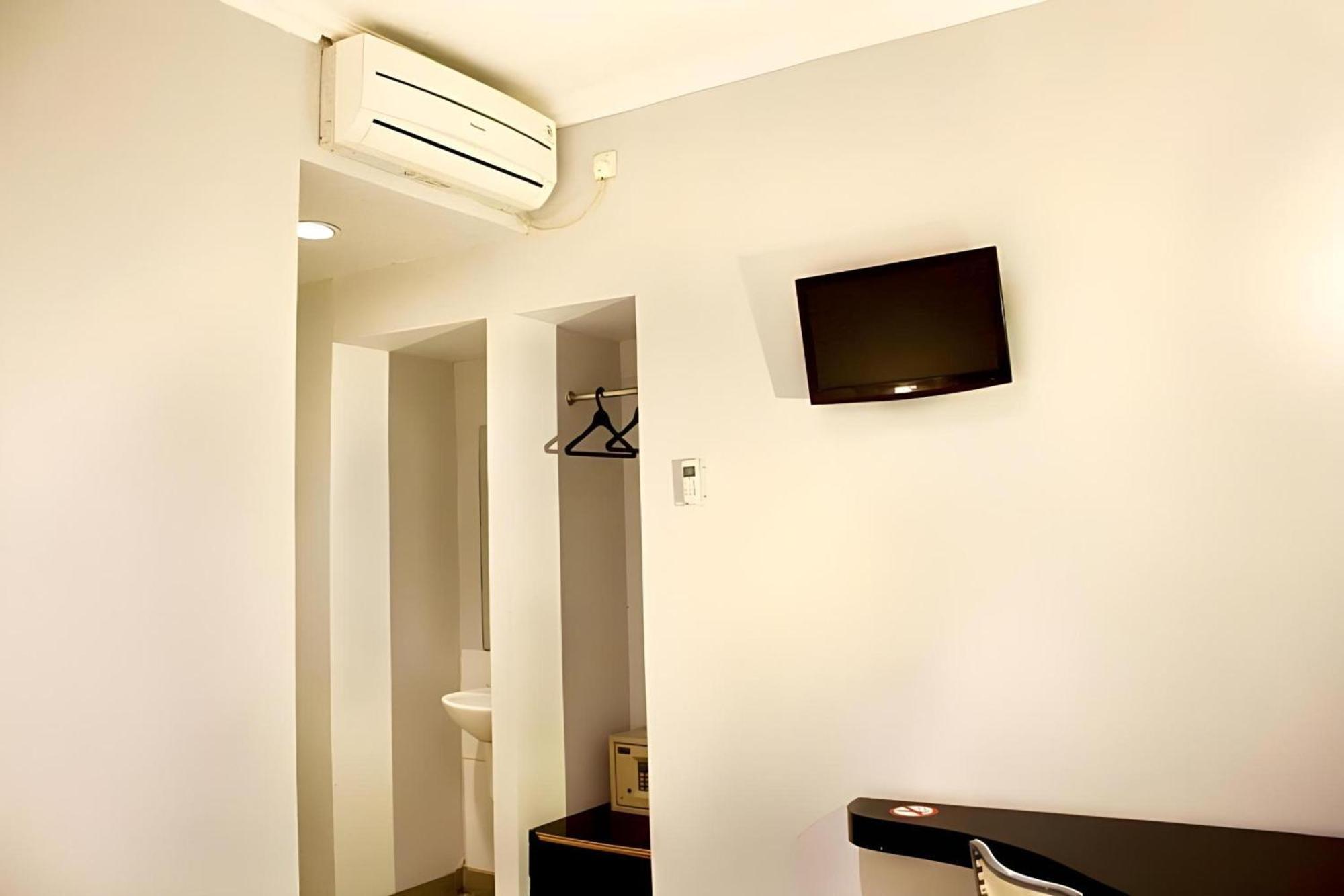 Hotel Collection O Manggis Jakarta