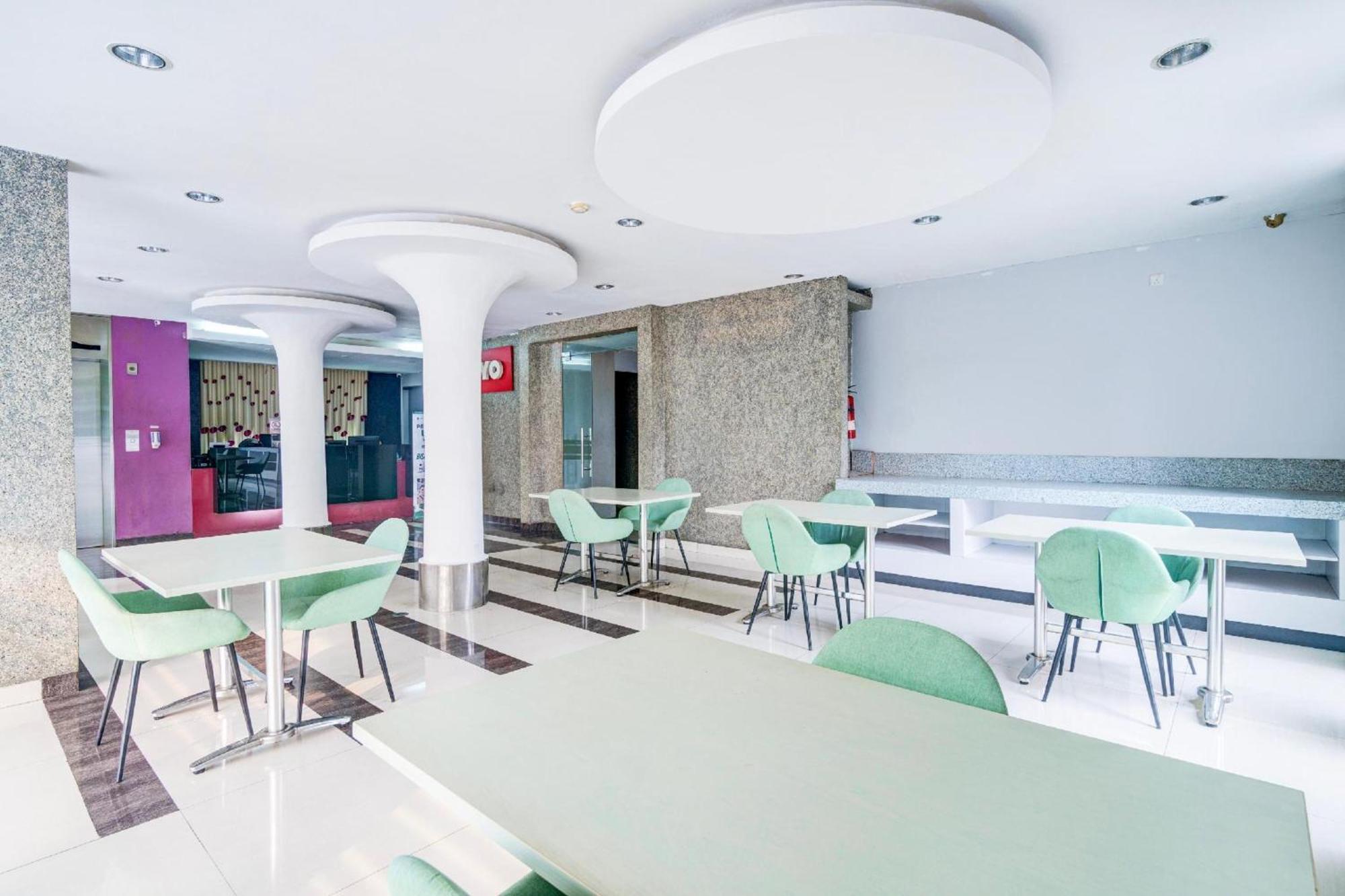 Hotel Collection O Manggis Jakarta