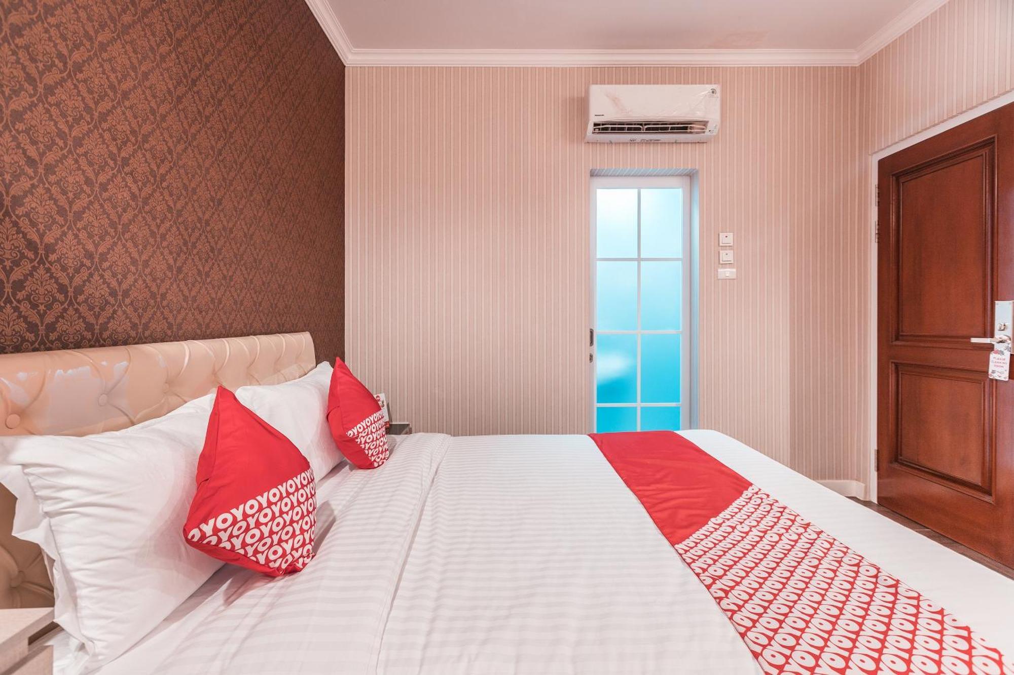 Super Oyo Capital O 371 Kwitang Hotel 2*