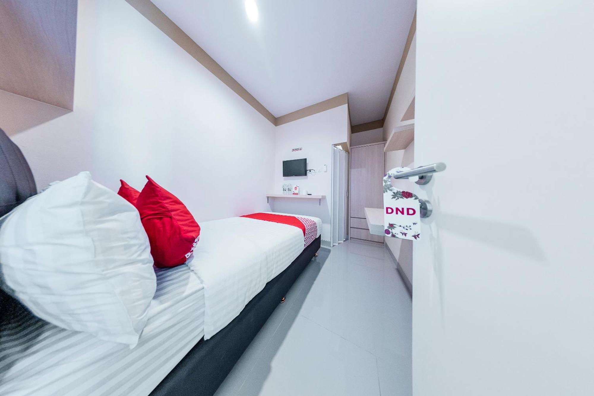 Oyo 478 Balcon Biru Hotel