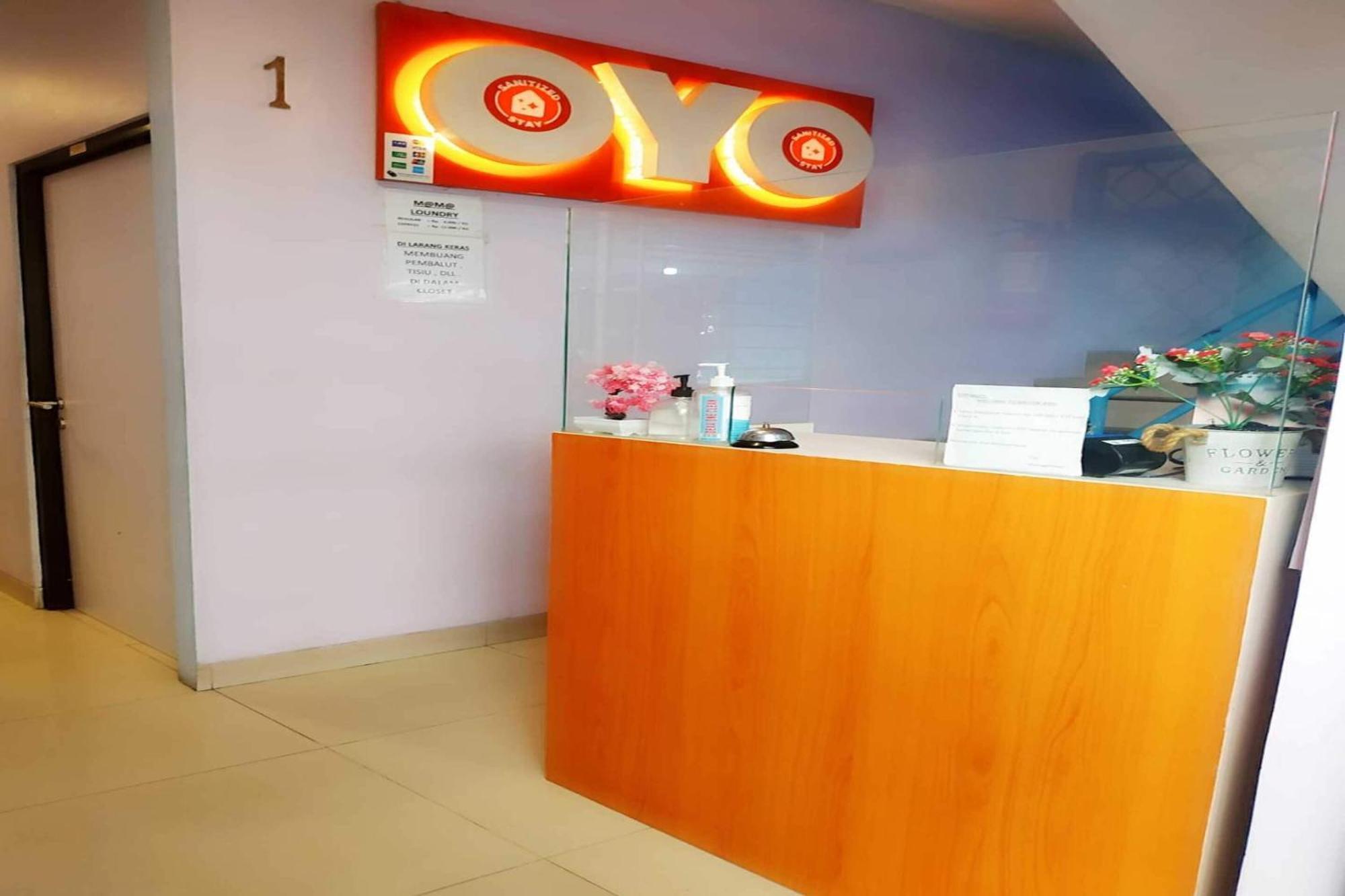 Hotel Oyo 478 Balcon Biru 2*