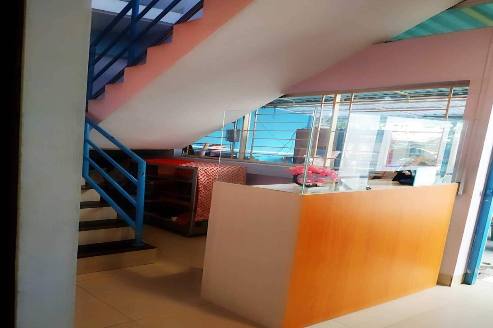 Hotel Oyo 478 Balcon Biru Jakarta
