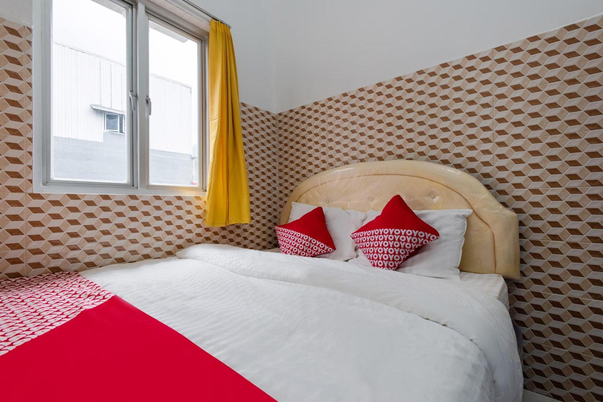 Hotel Oyo Life 3284 Pademangan 3 2*