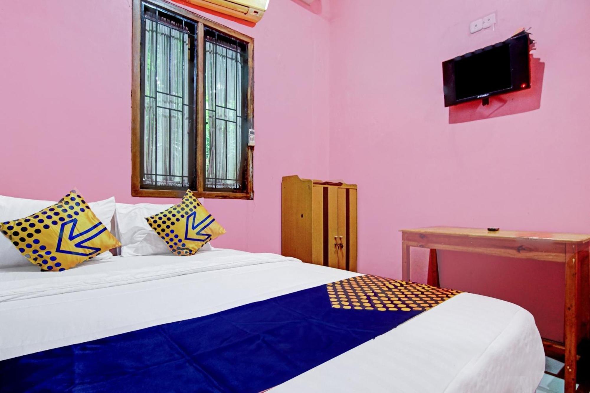 Oyo 90268 Aliyah Syariah 2* Jakarta