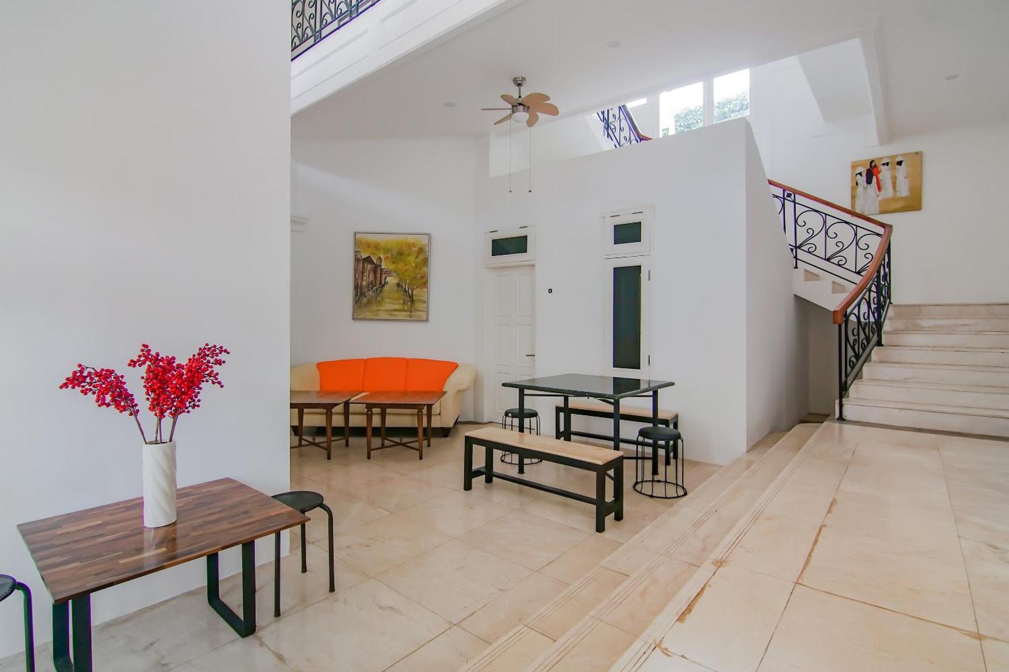 Hotel Super Oyo Capital O 90342 Kemang Garden 3*
