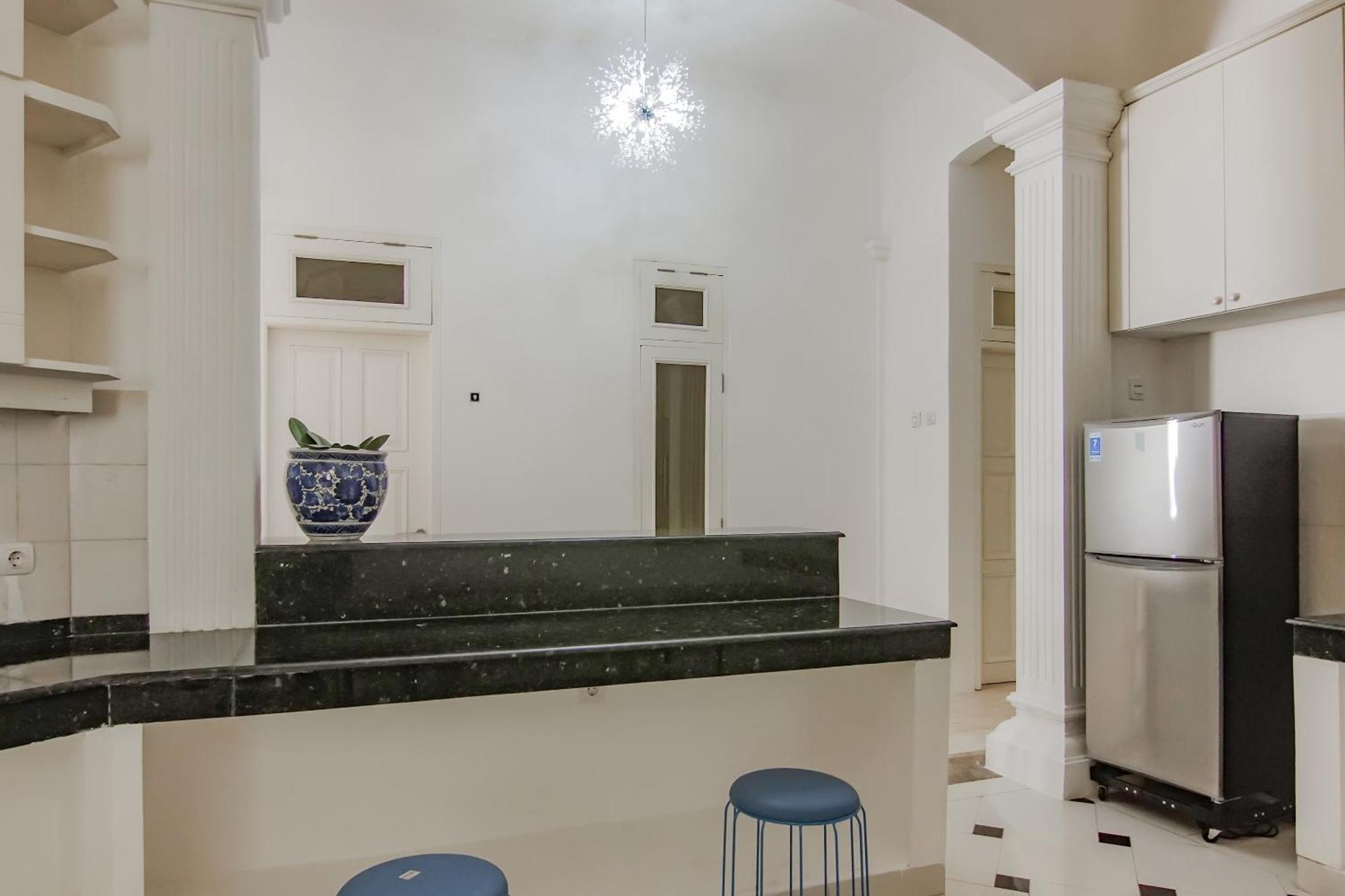 Super Oyo Capital O 90342 Kemang Garden Khách sạn Jakarta