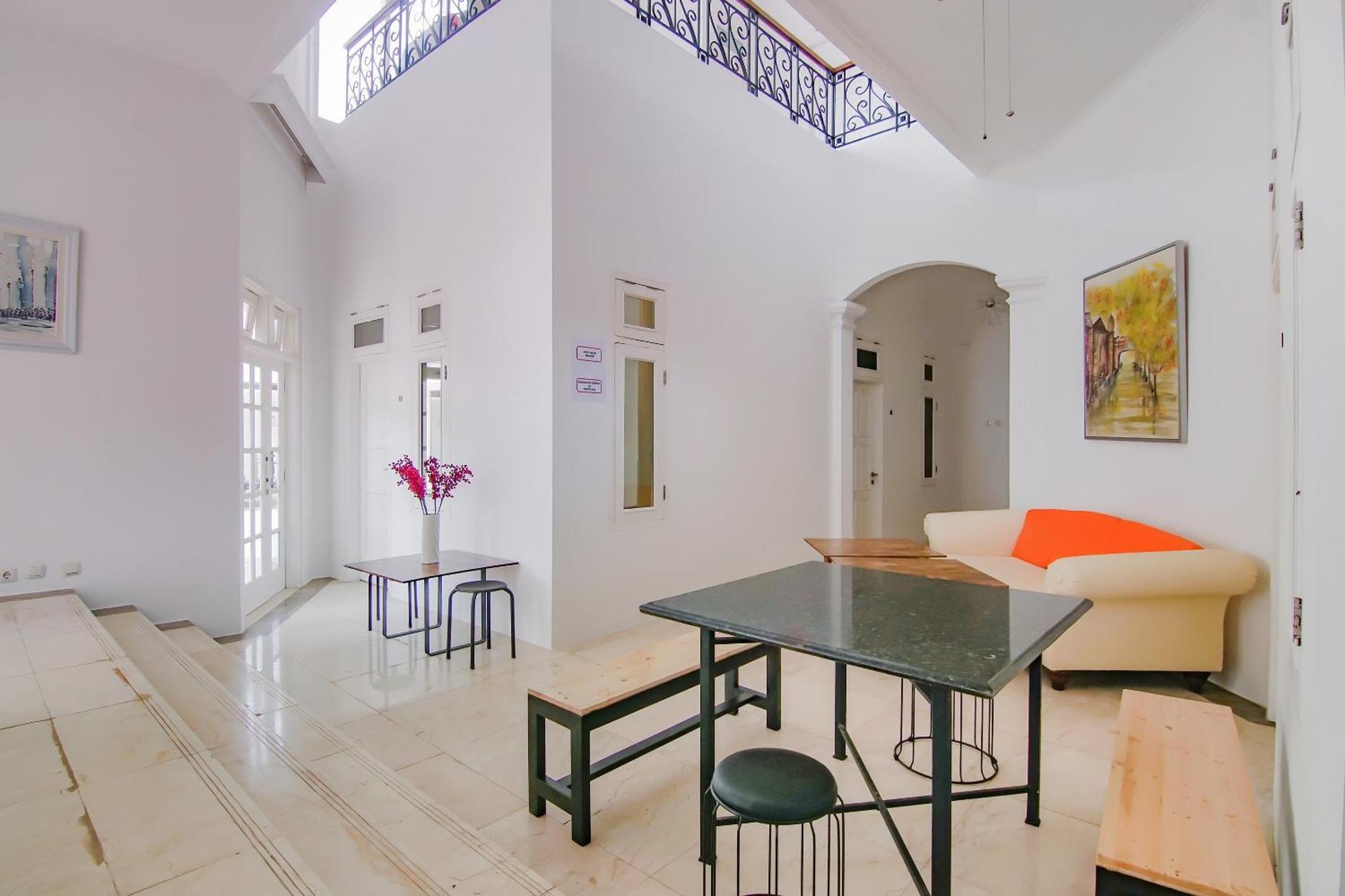 Super Oyo Capital O 90342 Kemang Garden Khách sạn 3*
