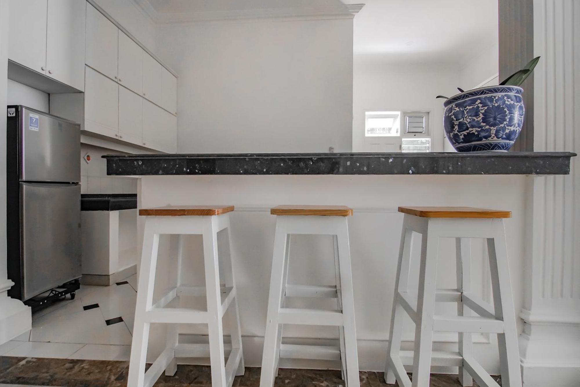 Super Oyo Capital O 90342 Kemang Garden Khách sạn 3*