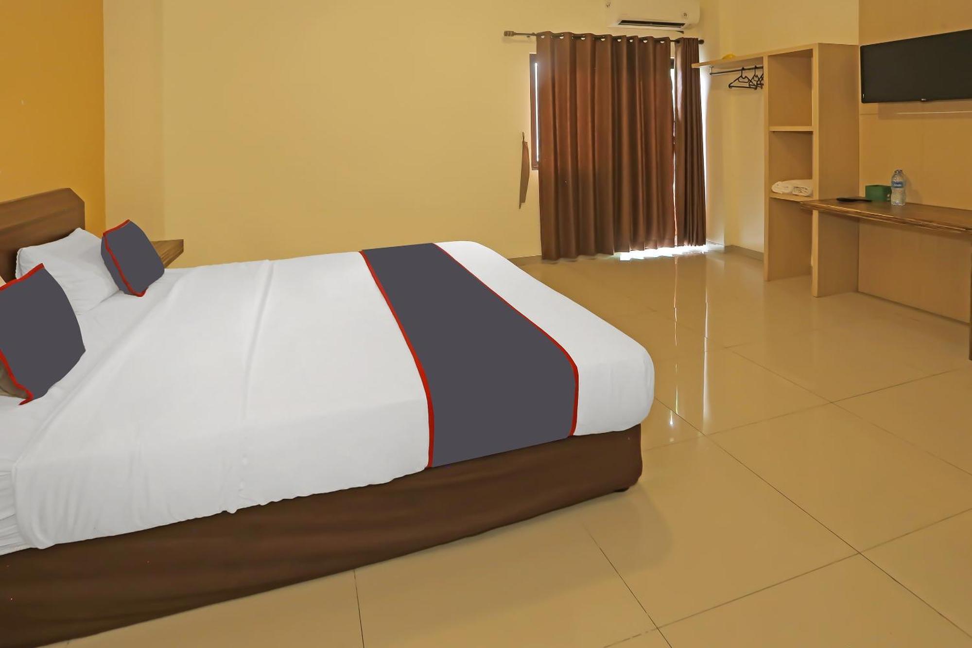 Hotel Super Oyo Collection O 92130 Fiducia Kaji Jakarta
