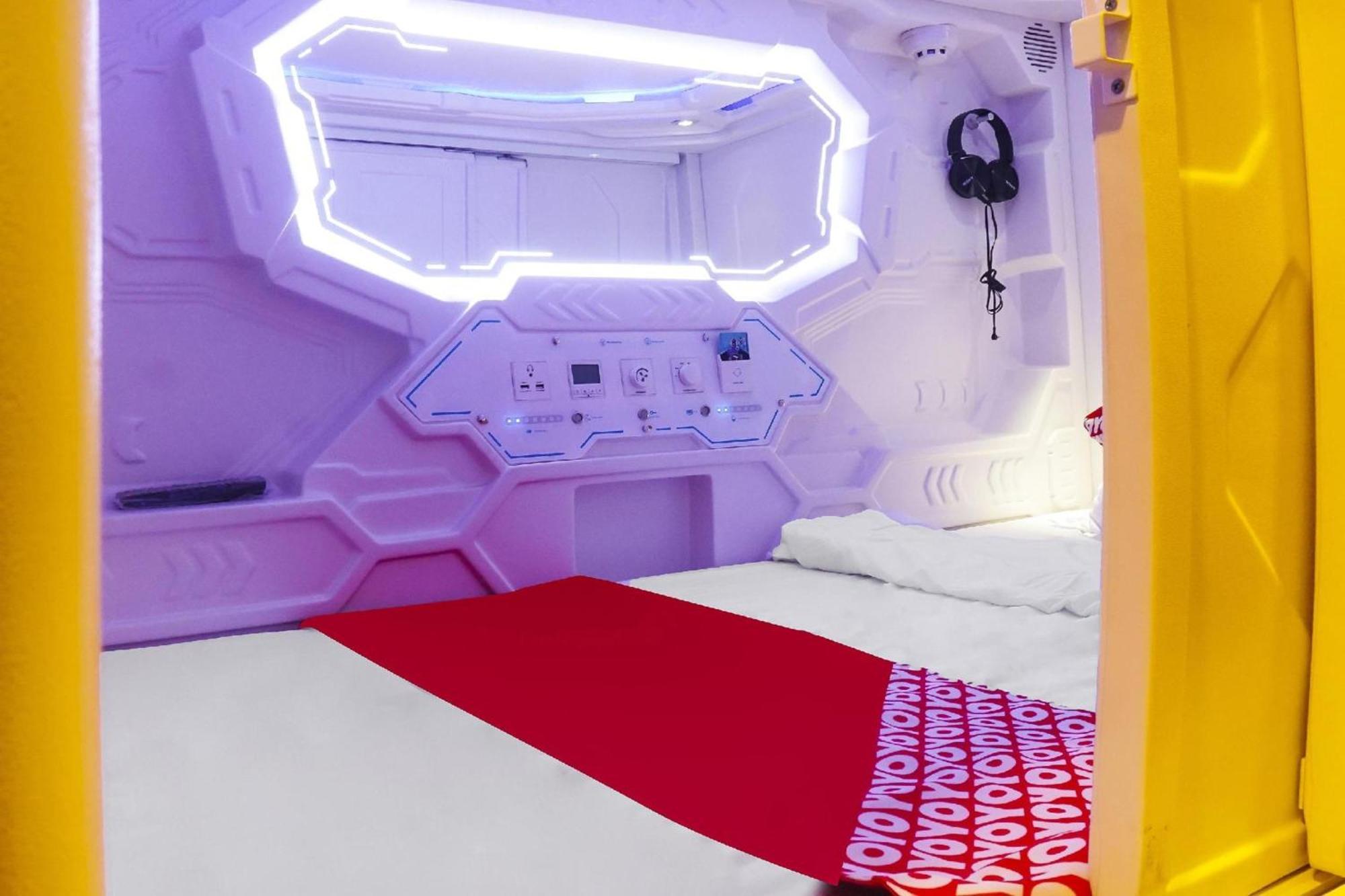 Hotel Super Oyo 91328 Fiducia Capsule