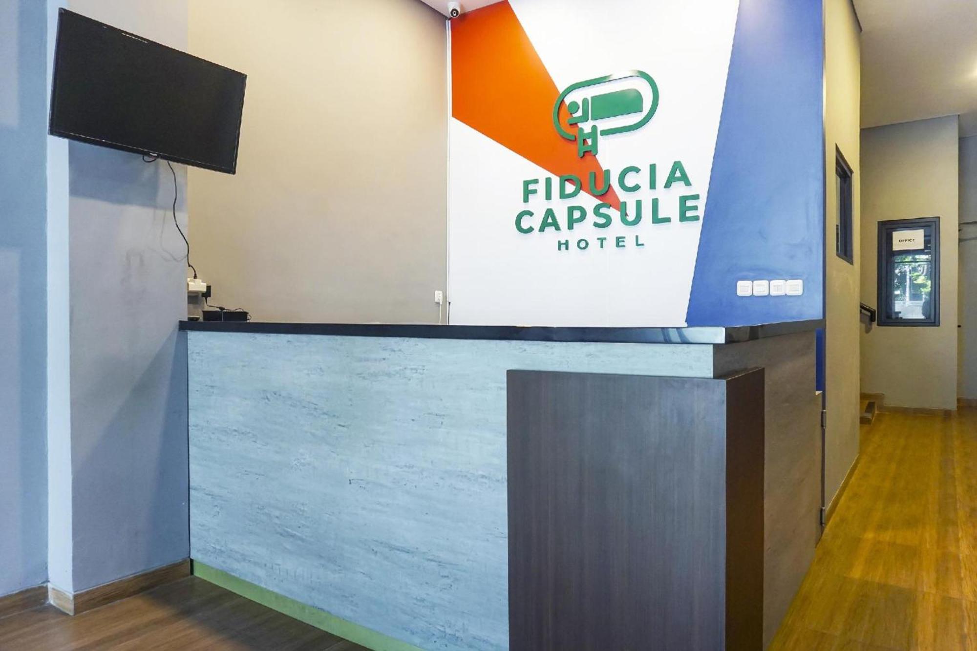 Hotel Super Oyo 91328 Fiducia Capsule Jakarta