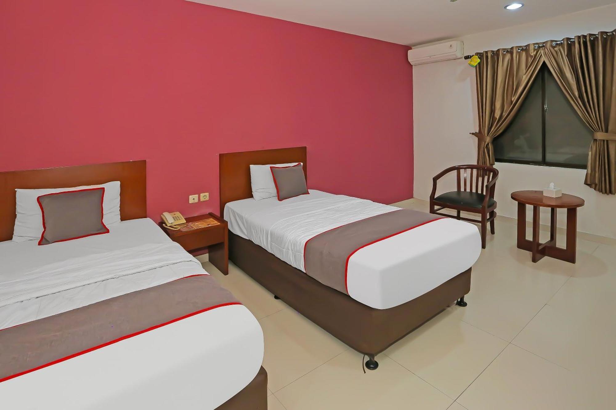 Townhouse Oak Fiducia Pasar Minggu 3*