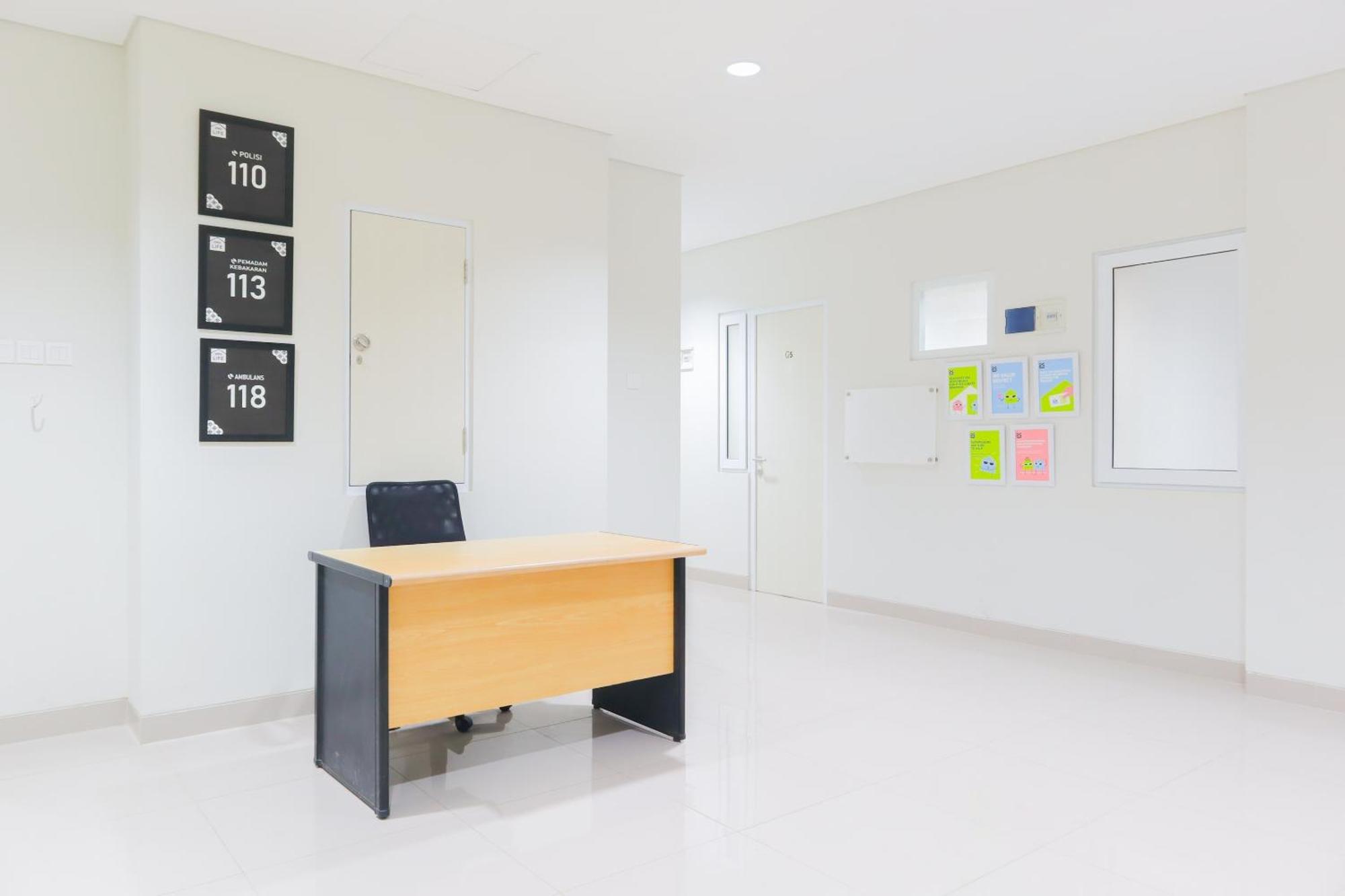 Oyo Life 1830 Mandala Hotel 2*