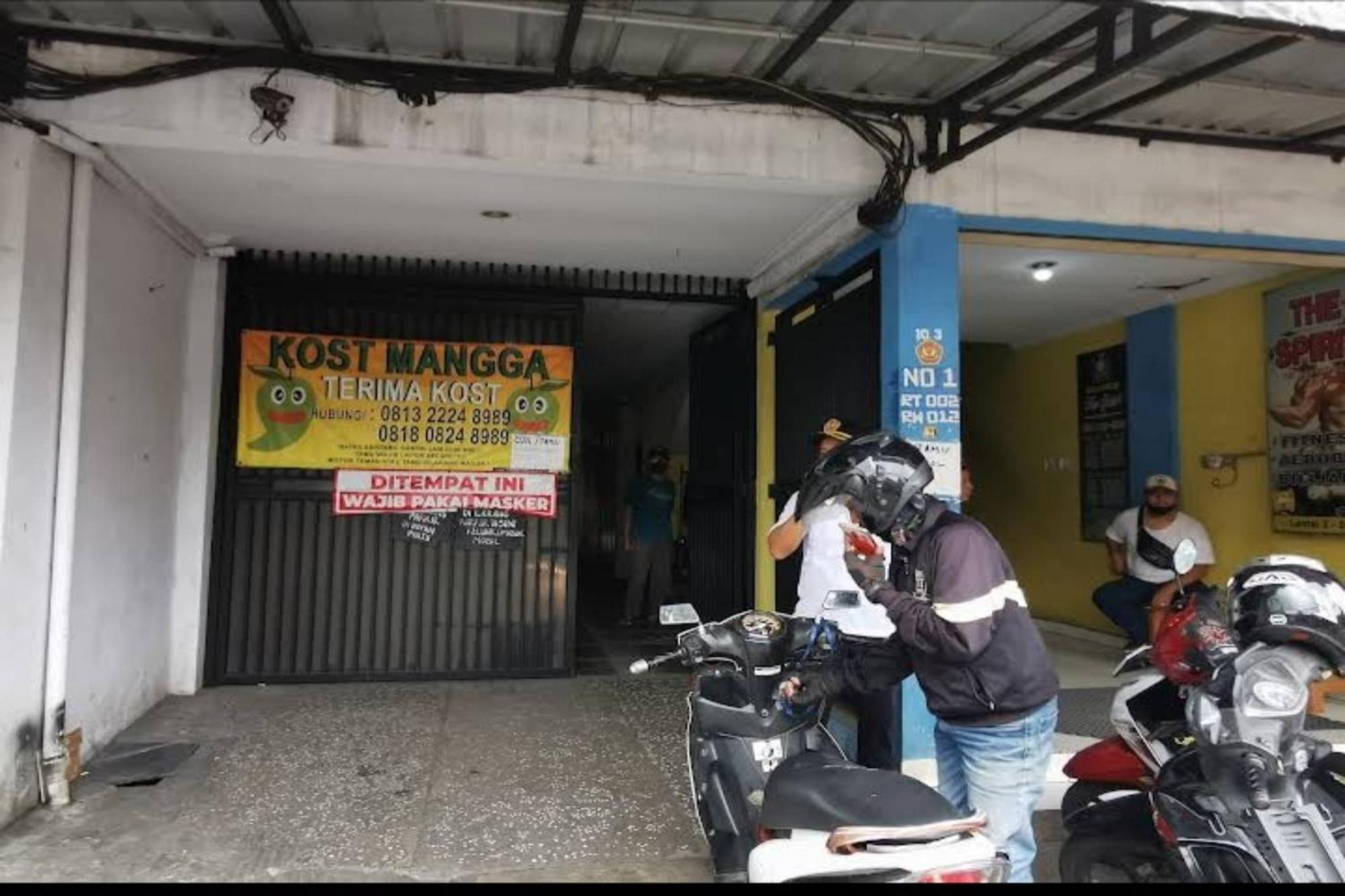 Oyo Life 93129 Kost Mangga