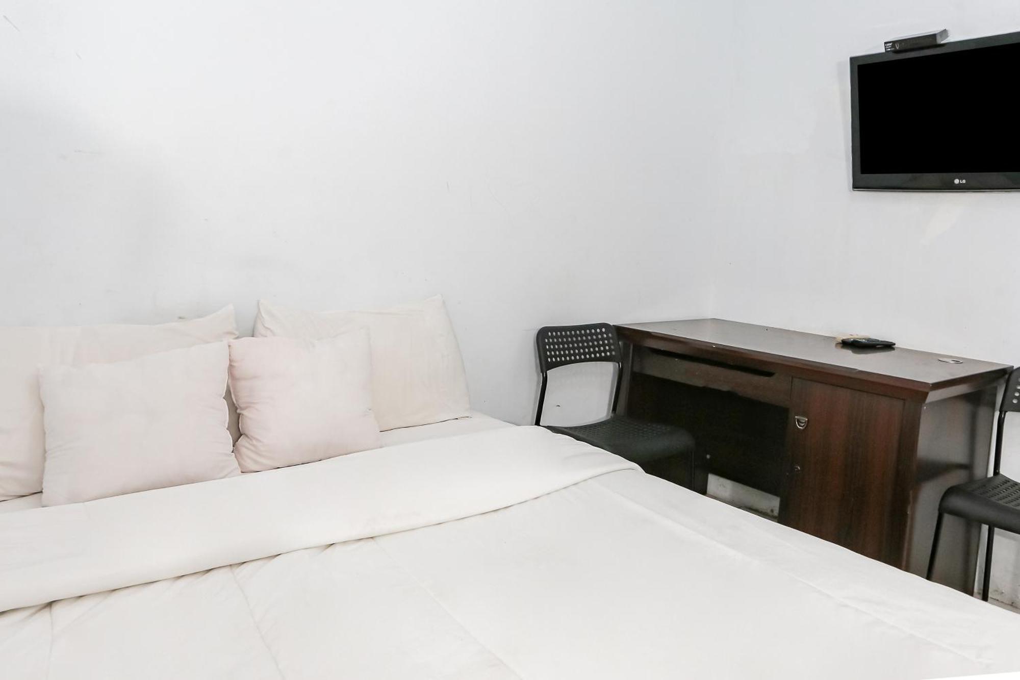 Spot On 93515 Pulo Gebang 2* Jakarta