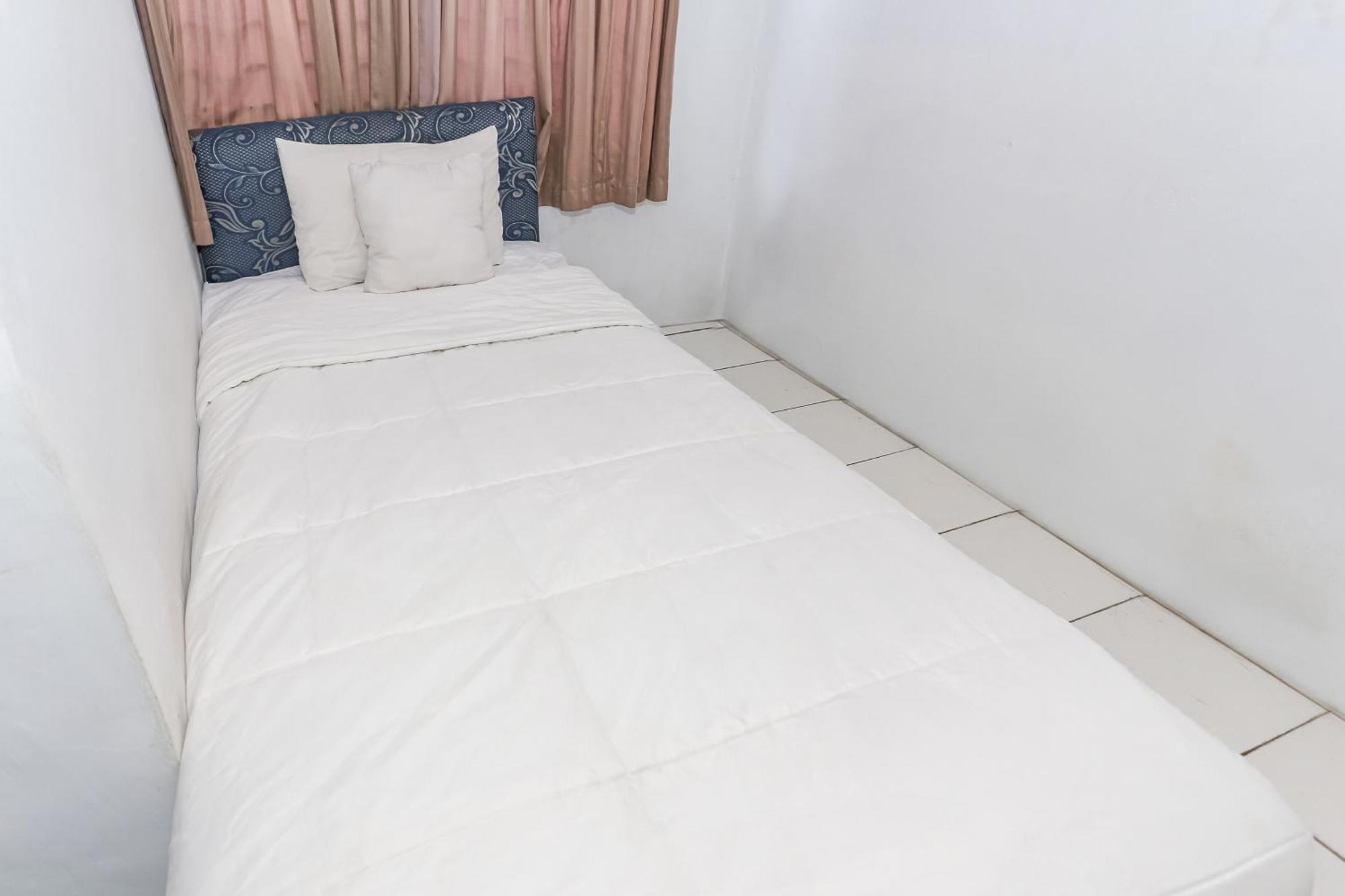Hotel Spot On 93515 Pulo Gebang