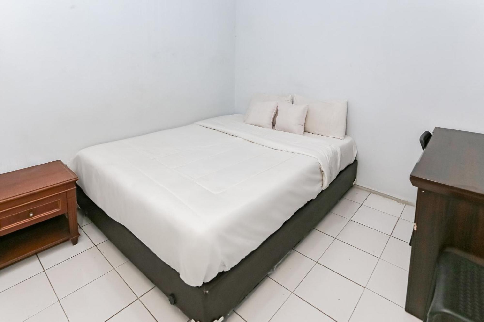 Spot On 93515 Pulo Gebang Jakarta