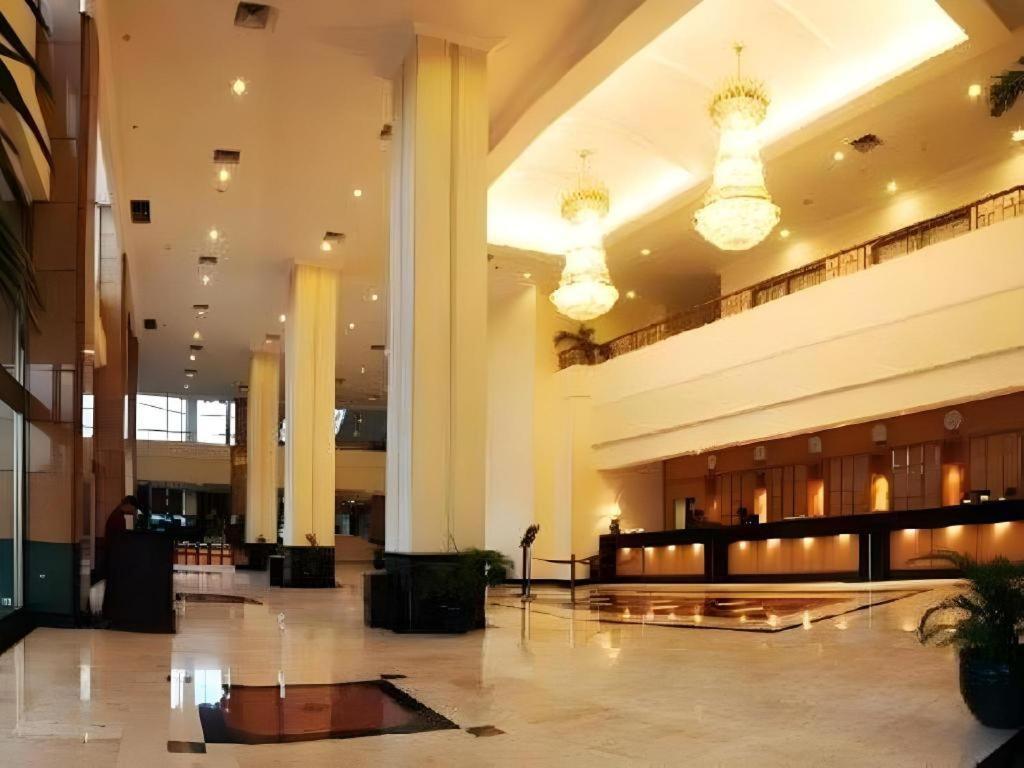 Oasis Amir 4*