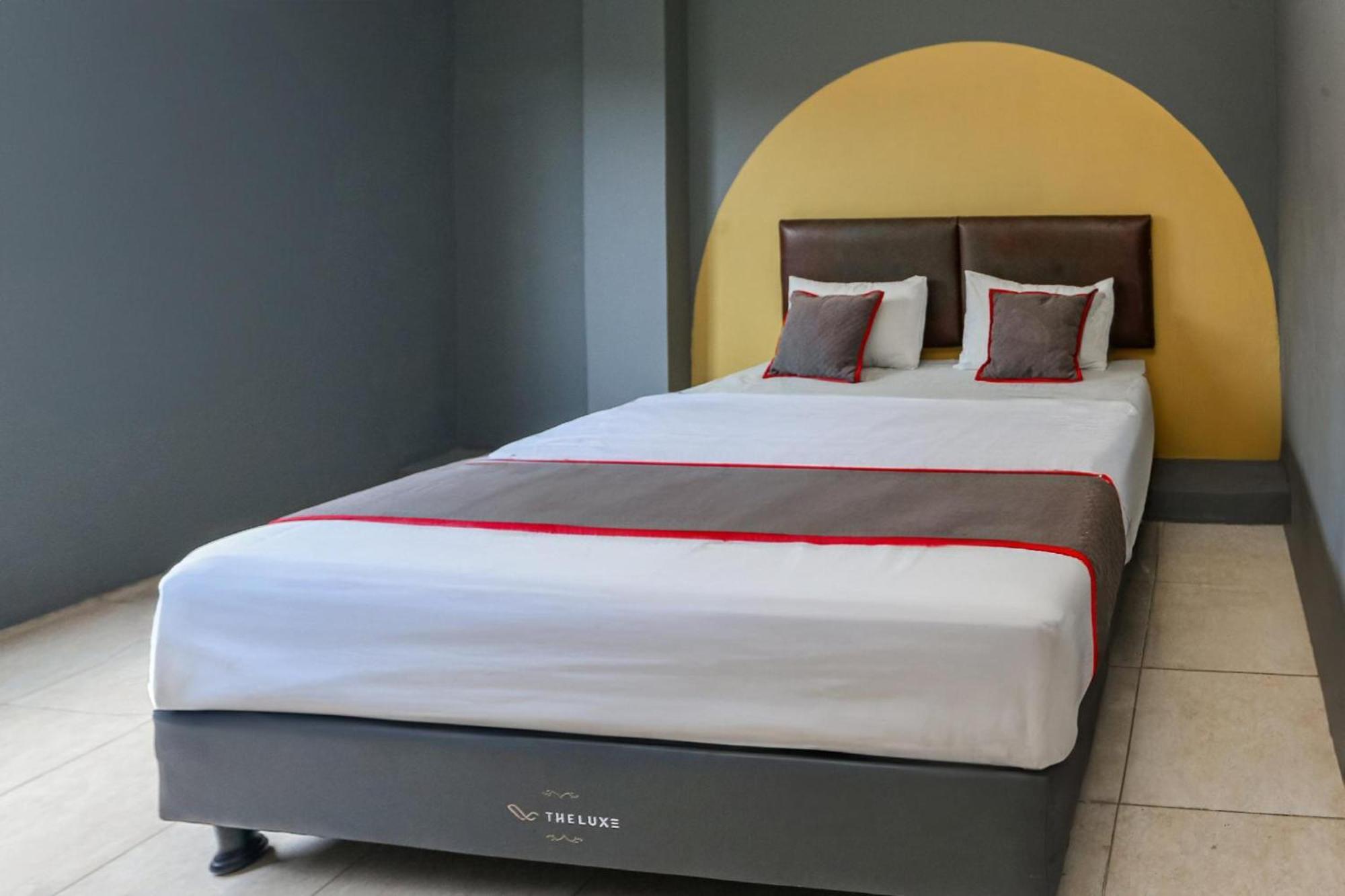 Collection O Tanah Abang Near Stasiun Tanah Abang Formerly Bimo Slipi Hotel 4*