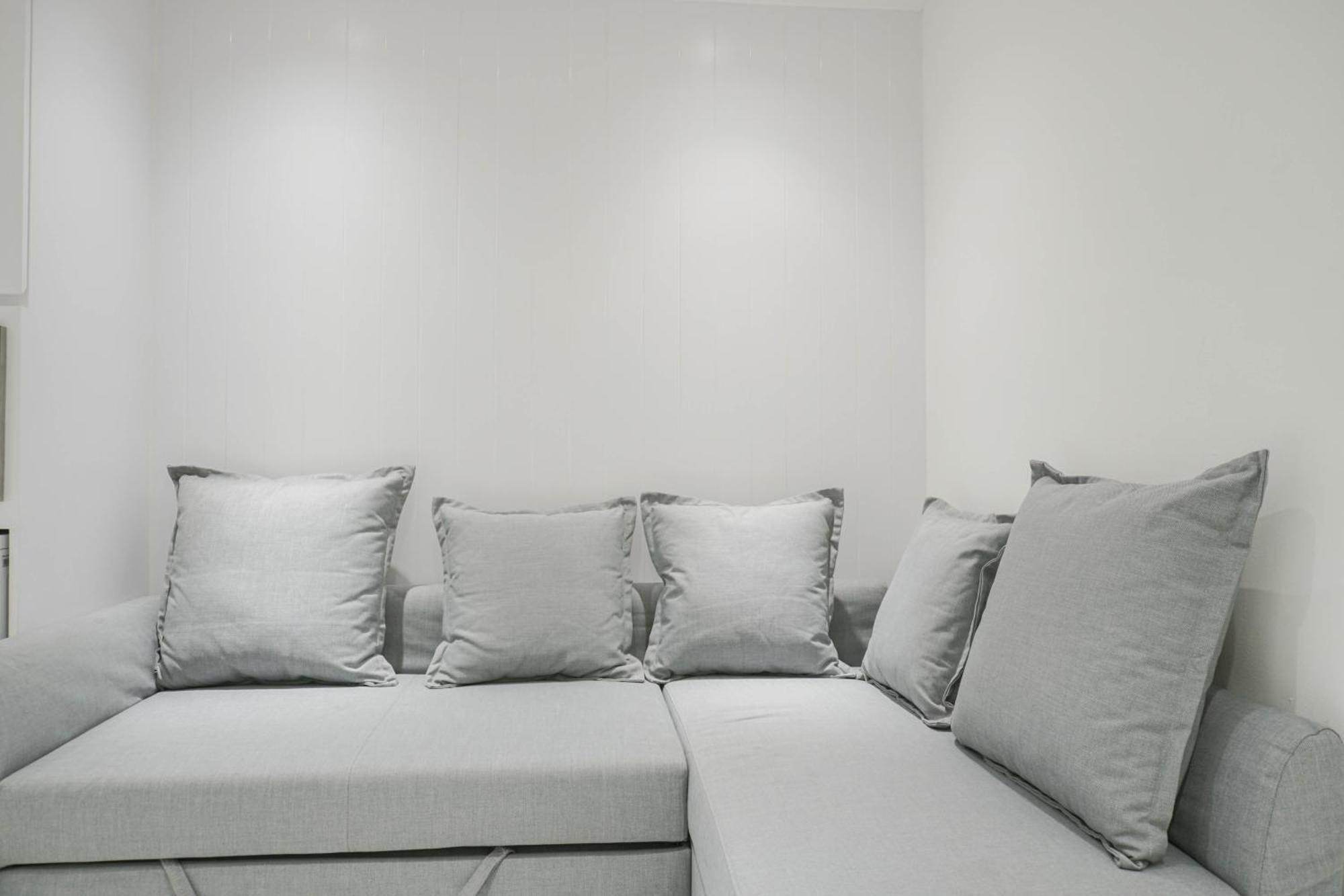 Comfortable And Simply 1br At The Boulevard By Travelio * Jakarta