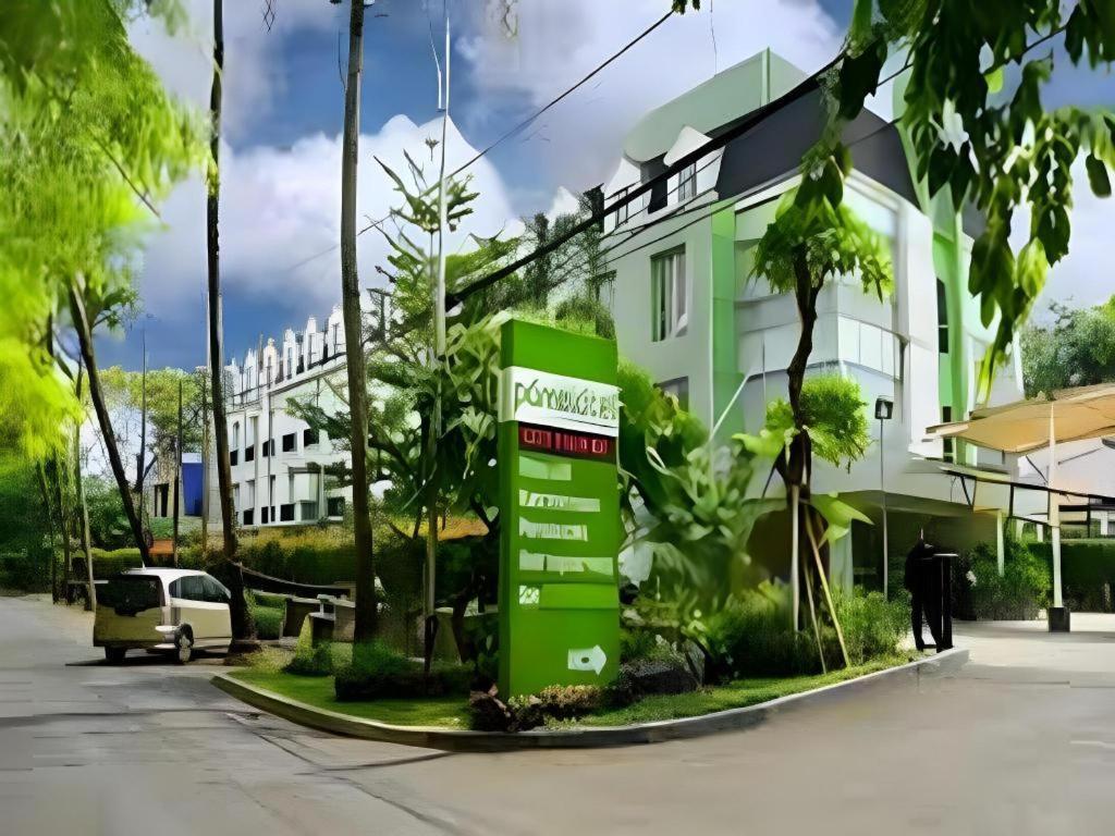 Pomelotel Patra Kuningan Hotel Jakarta