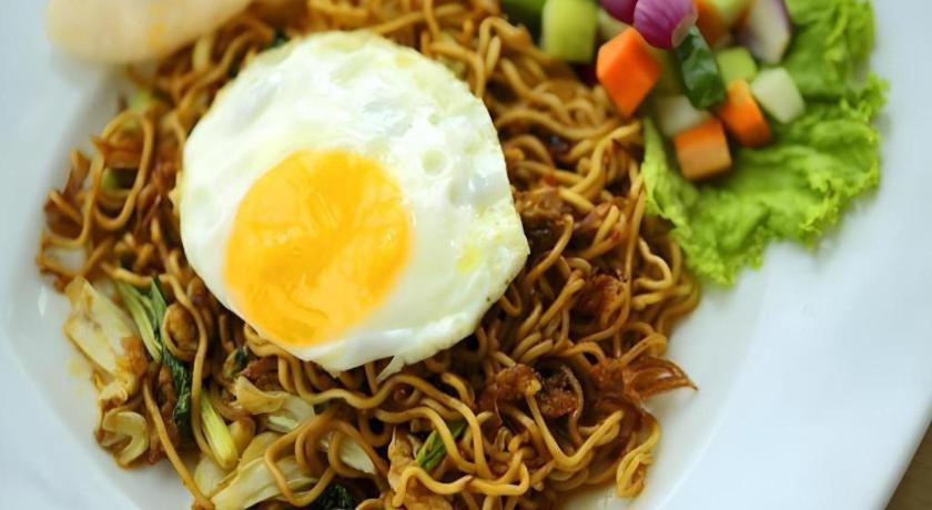 Amaris La Codefin Kemang 3*