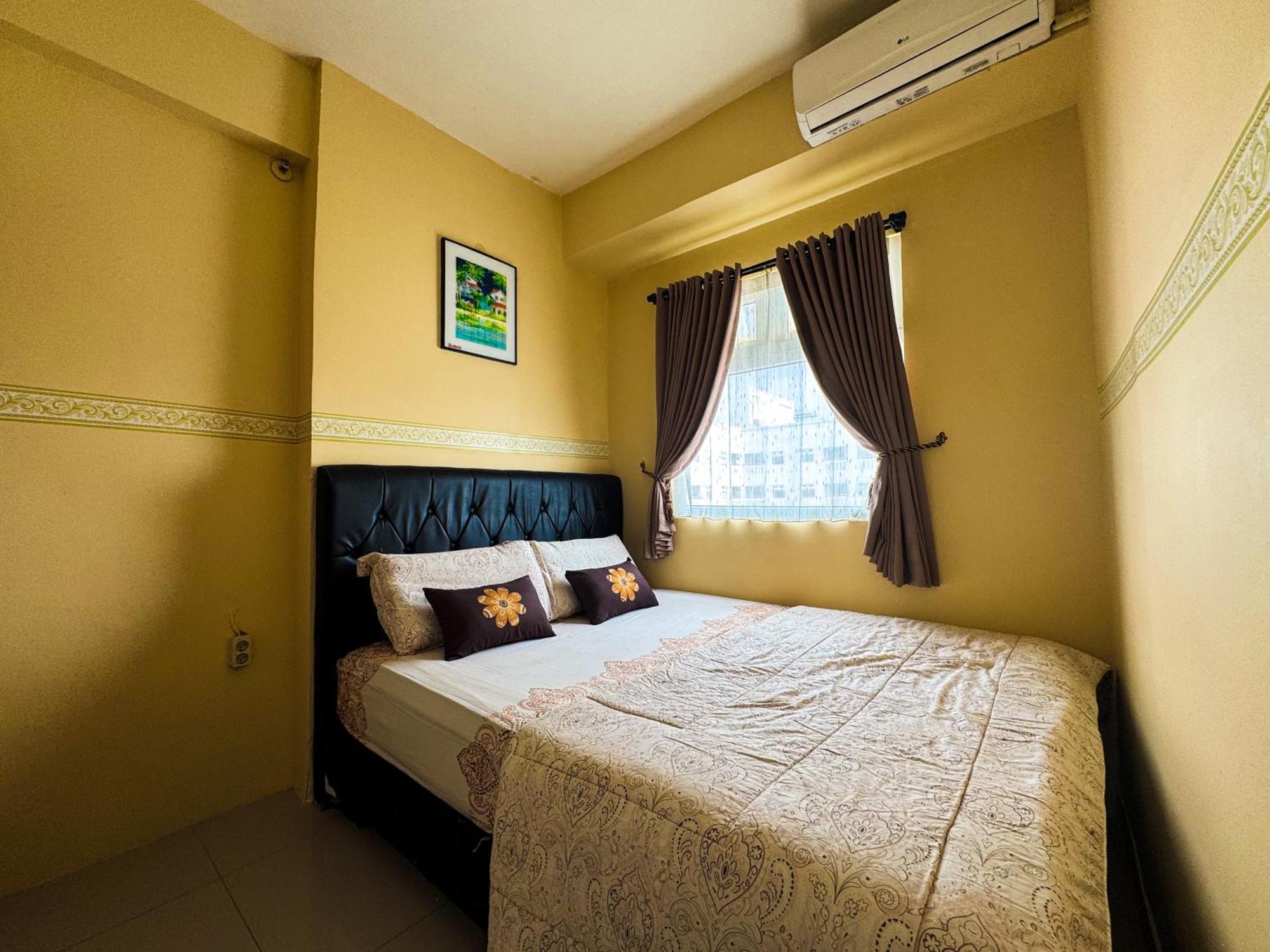 Pramuka Tower O With Pool, Wi-fi & Netflix Apartment *