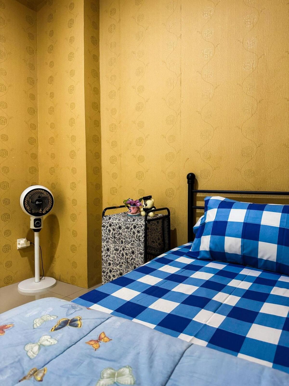 Pramuka Tower O With Pool, Wi-fi & Netflix Apartment Jakarta