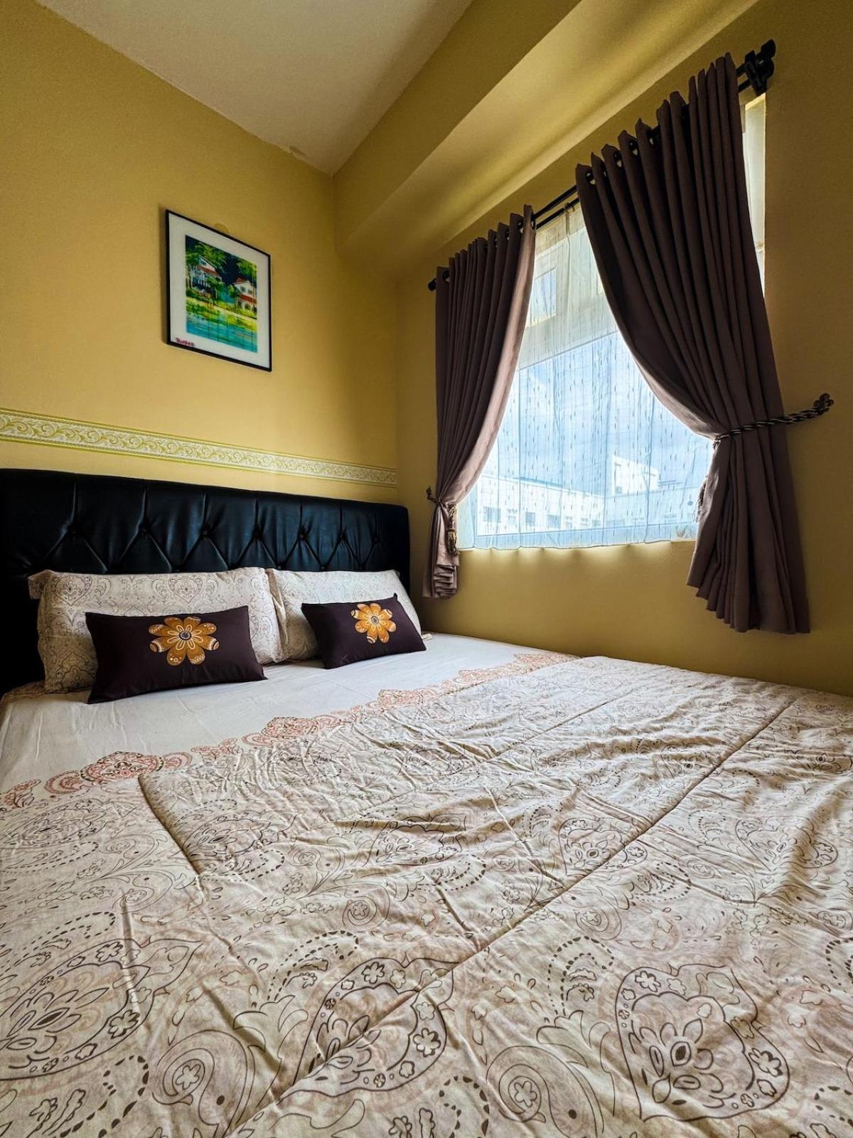 Pramuka Tower O With Pool, Wi-fi & Netflix Apartment *