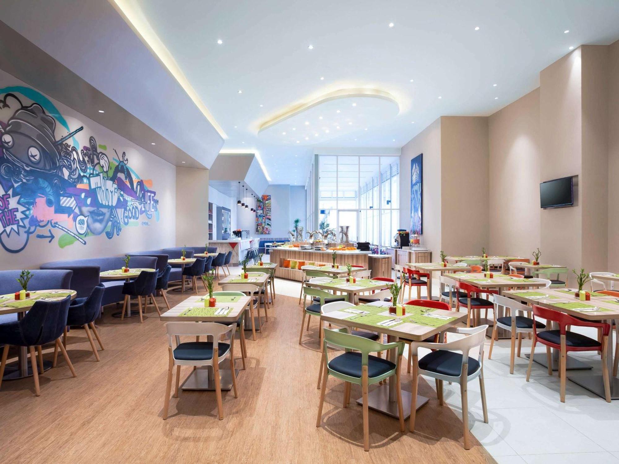 Ibis Styles Mangga Dua Square 3*